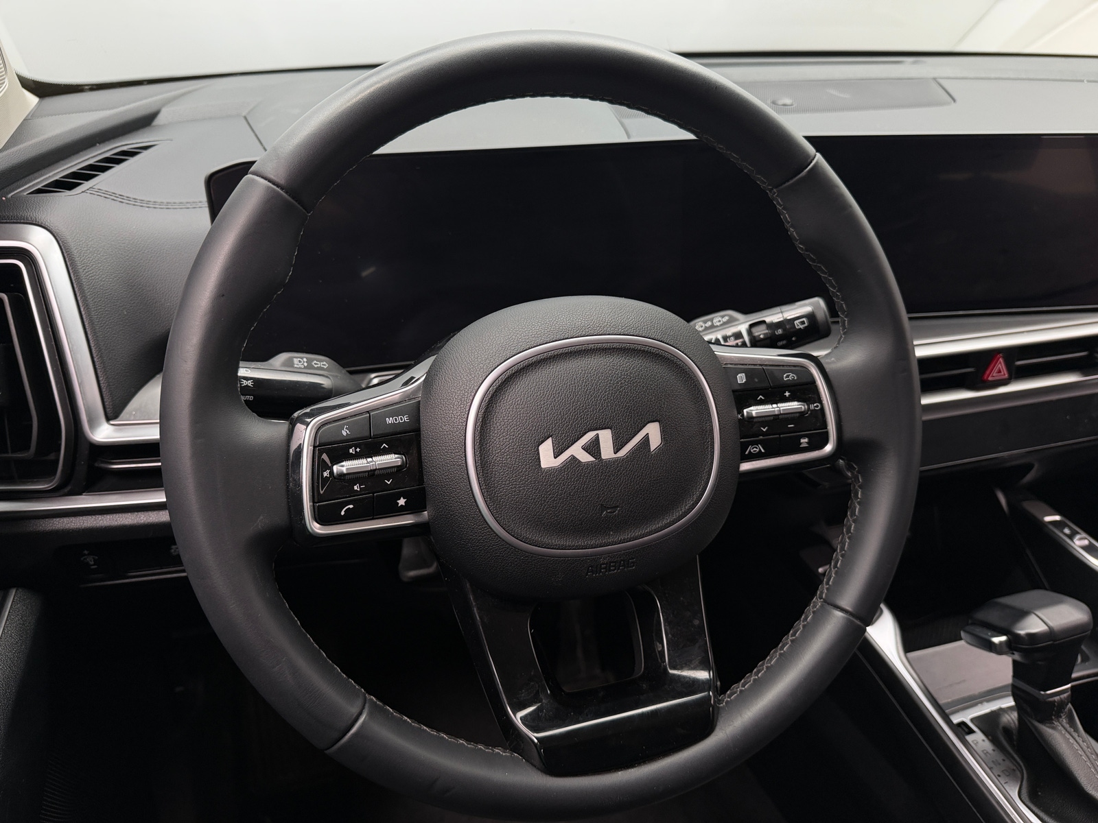 Thumbnail: 2025 Kia Sorento - 4