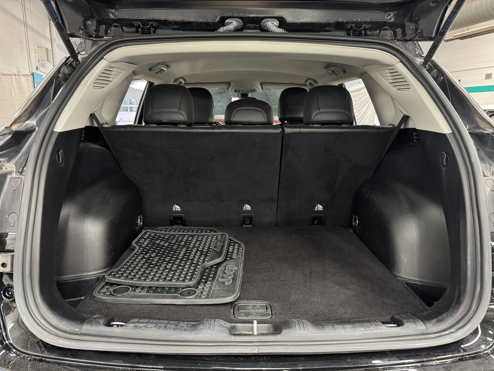 Thumbnail: 2019 Jeep Compass - 7