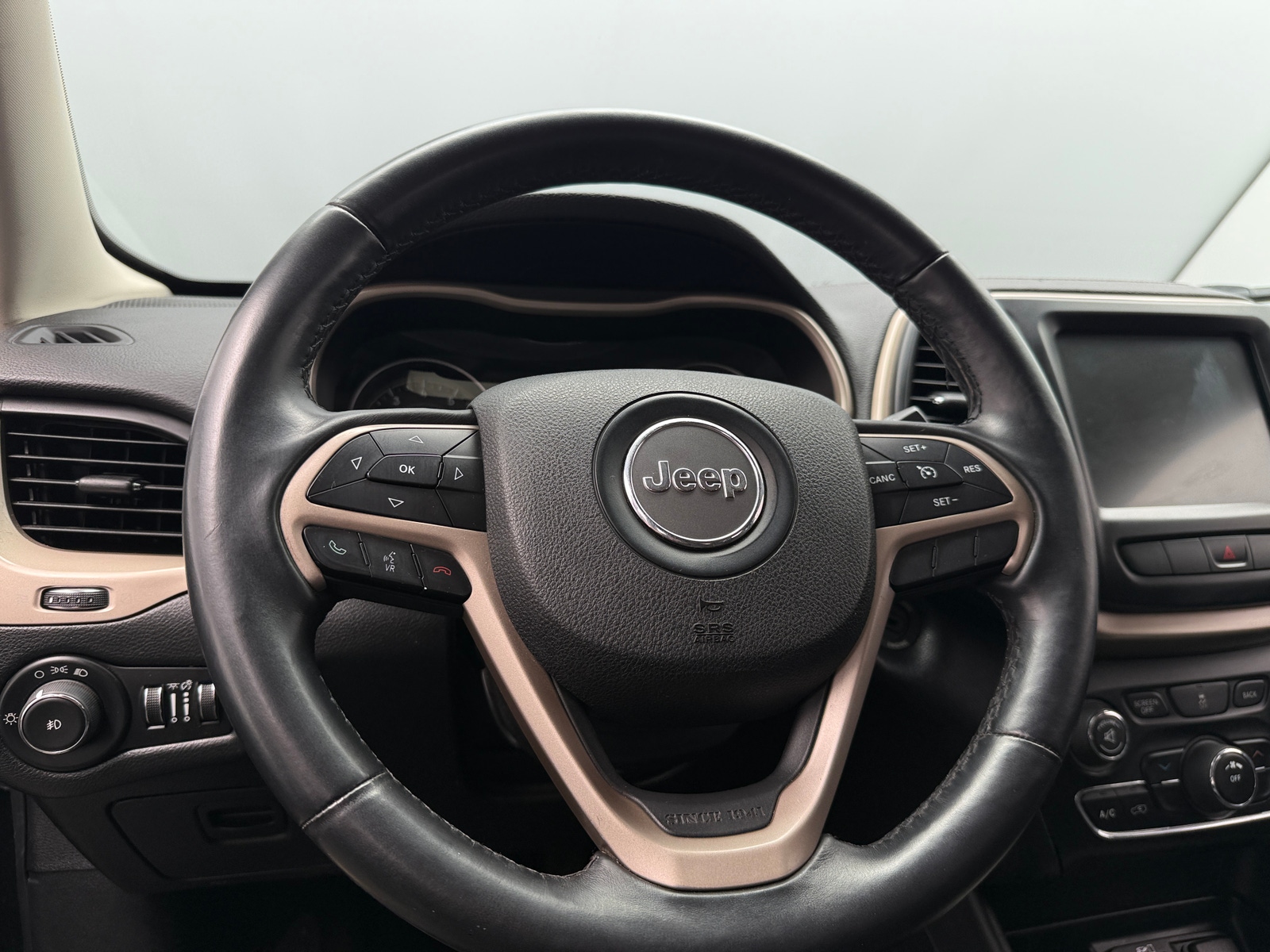 Thumbnail: 2014 Jeep Cherokee - 5