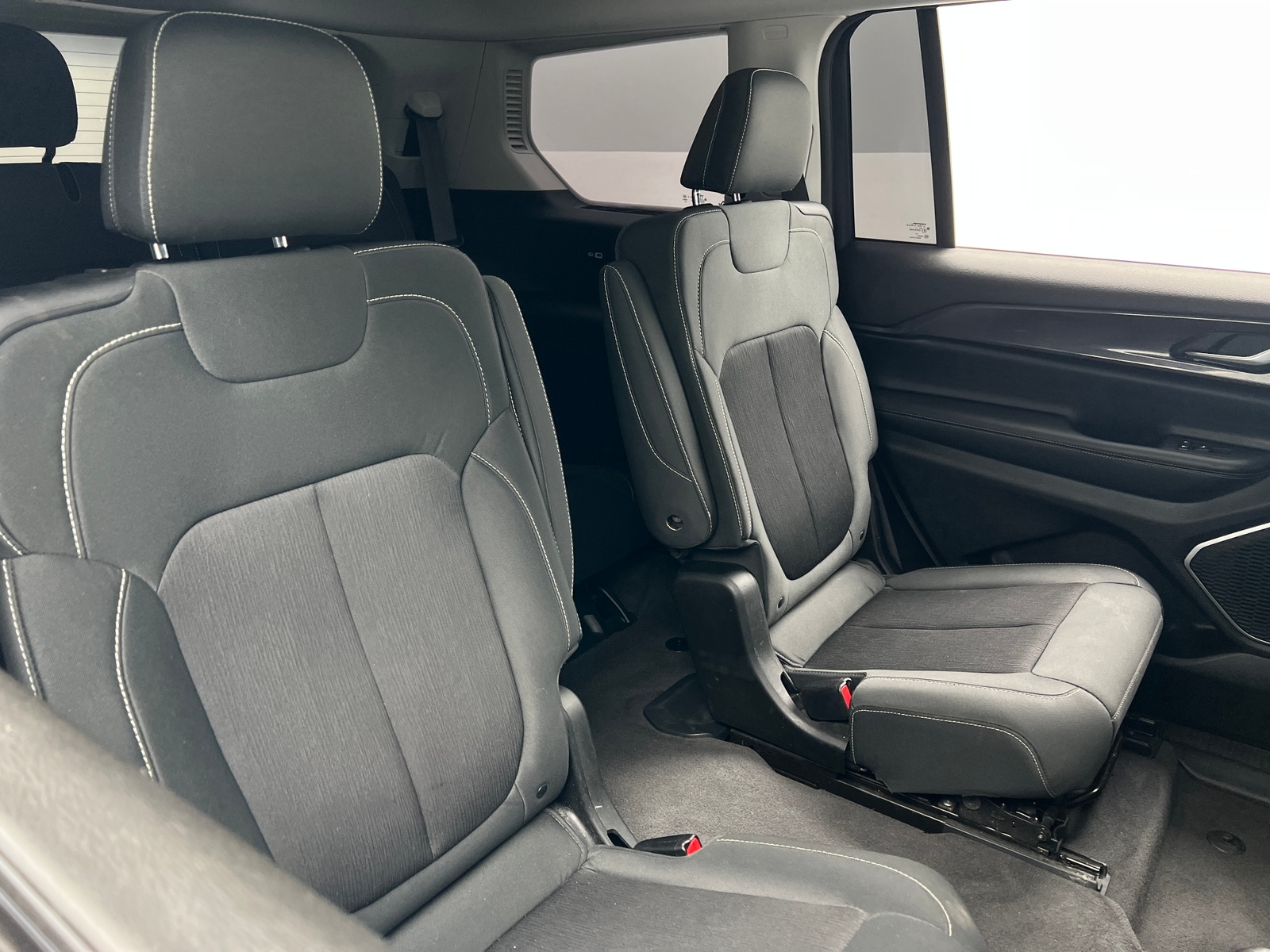 Thumbnail: 2021 Jeep Grand Cherokee L - 6