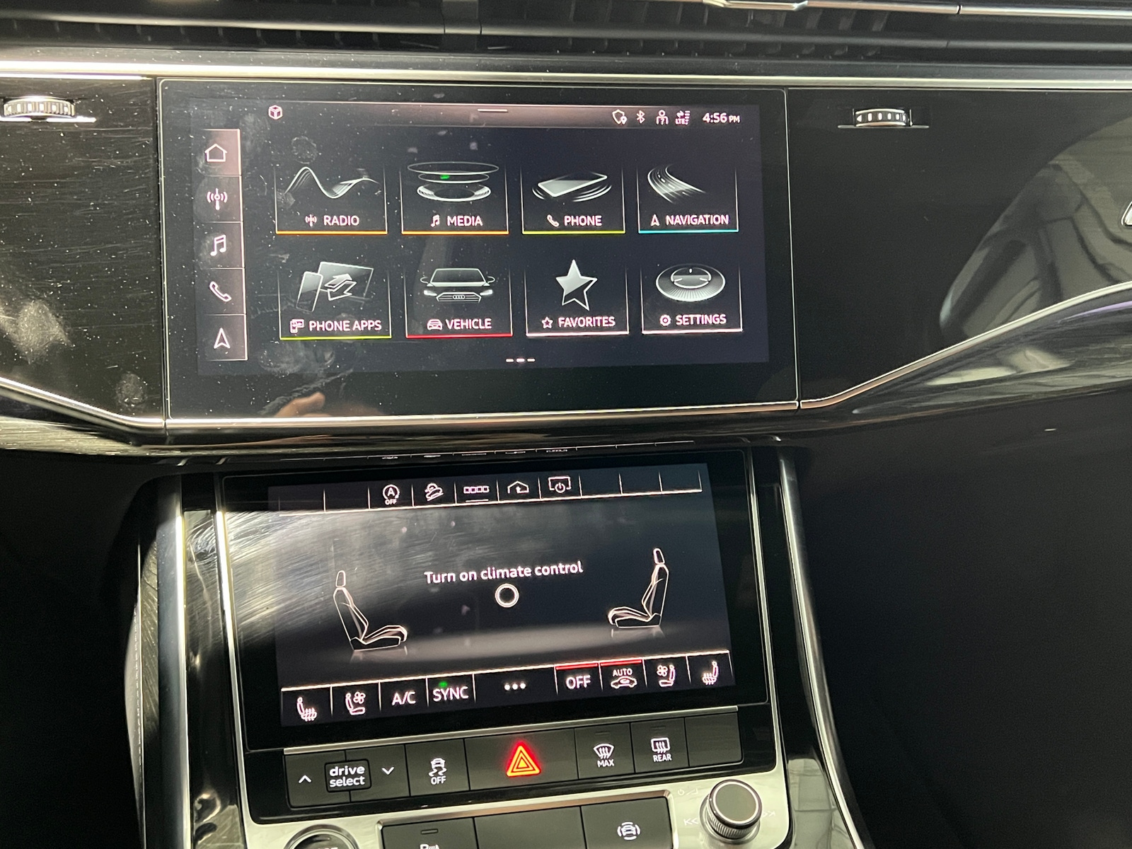 Thumbnail: 2021 Audi Q7 - 3