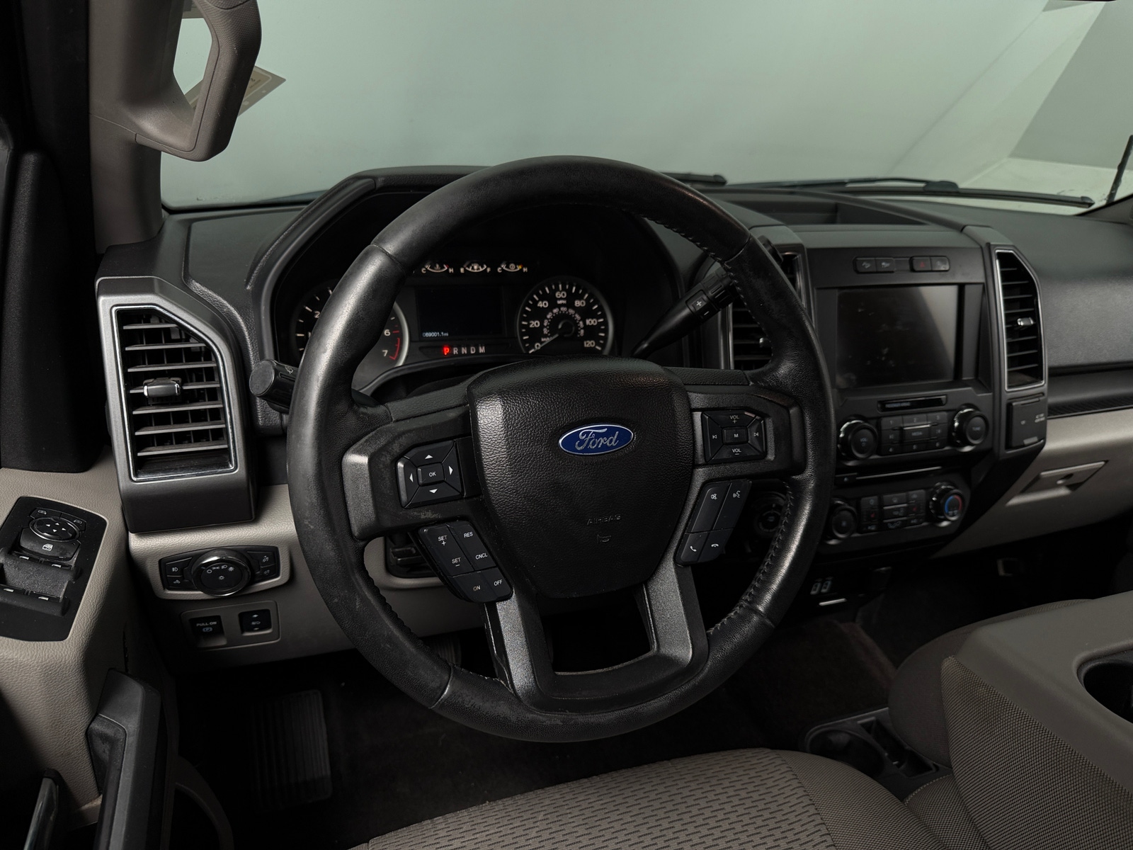 Thumbnail: 2018 Ford Econoline - 5
