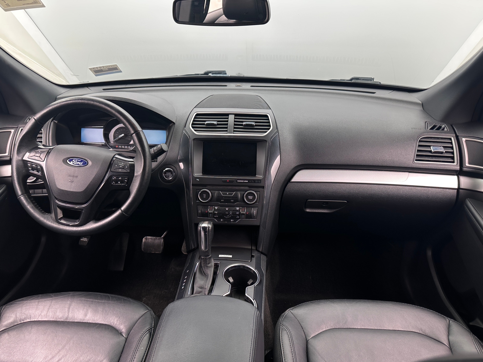 Thumbnail: 2017 Ford Explorer - 3