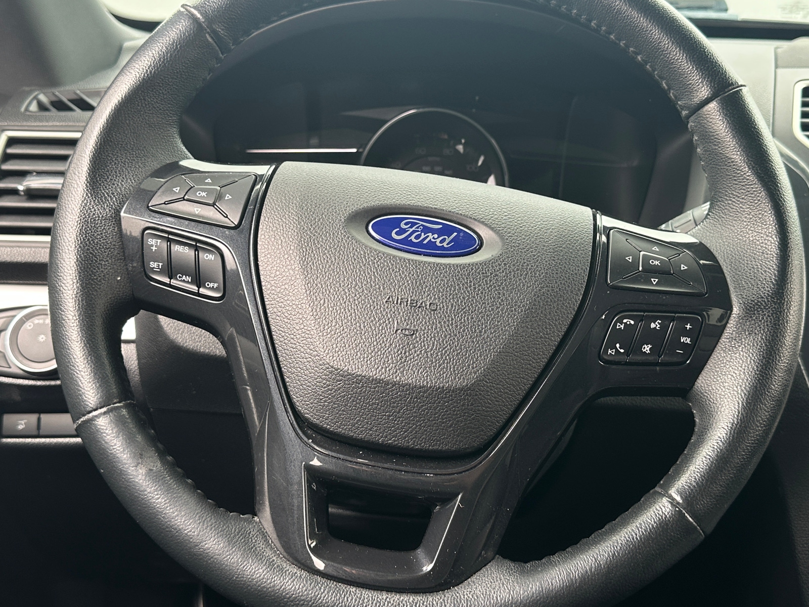 Thumbnail: 2017 Ford Explorer - 5