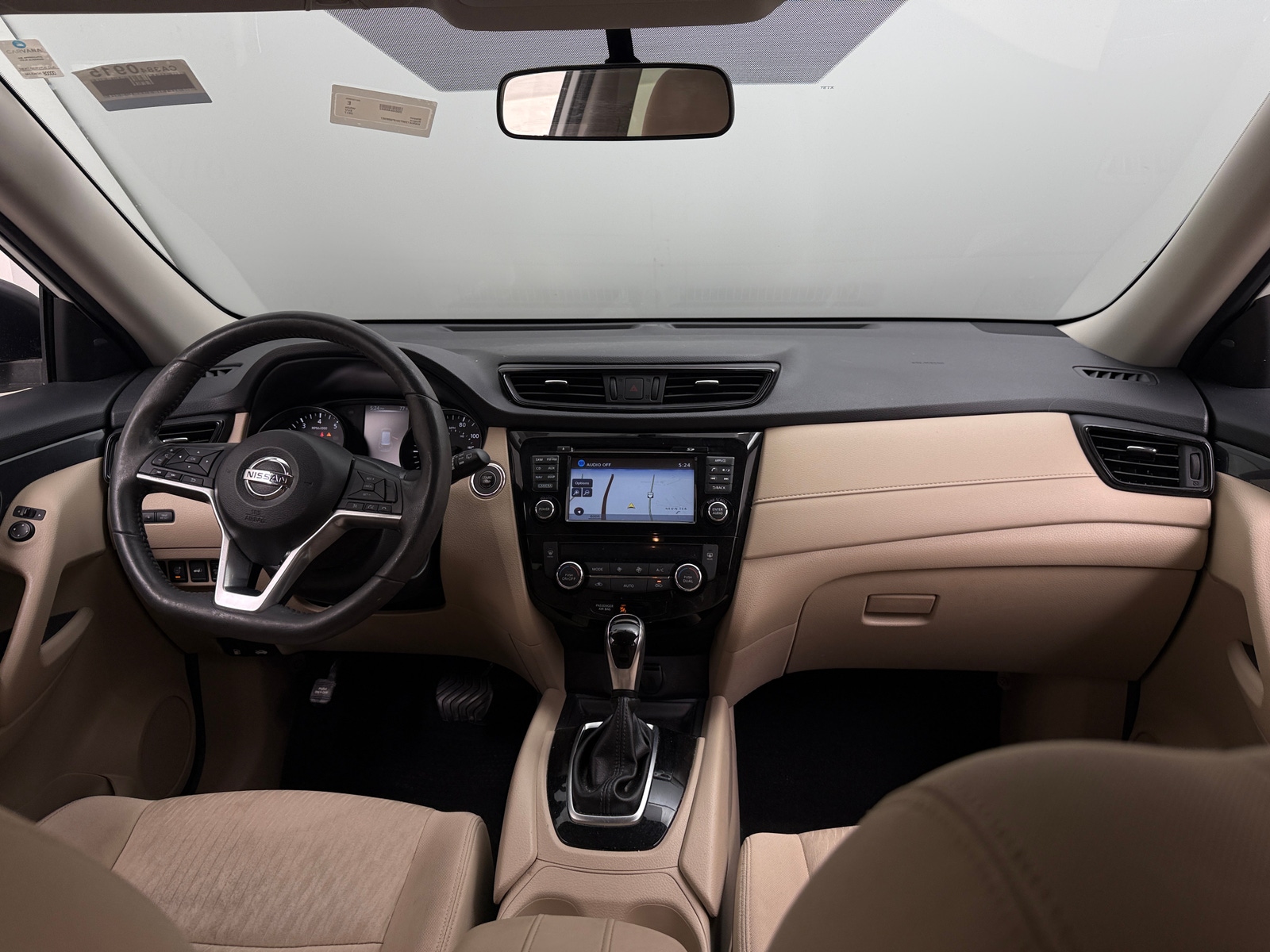 Thumbnail: 2017 Nissan Rogue - 3
