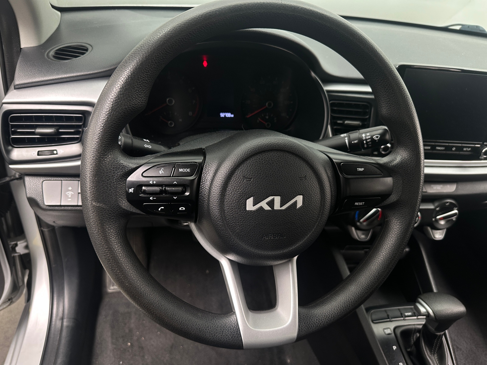 Thumbnail: 2022 Kia Rio - 5