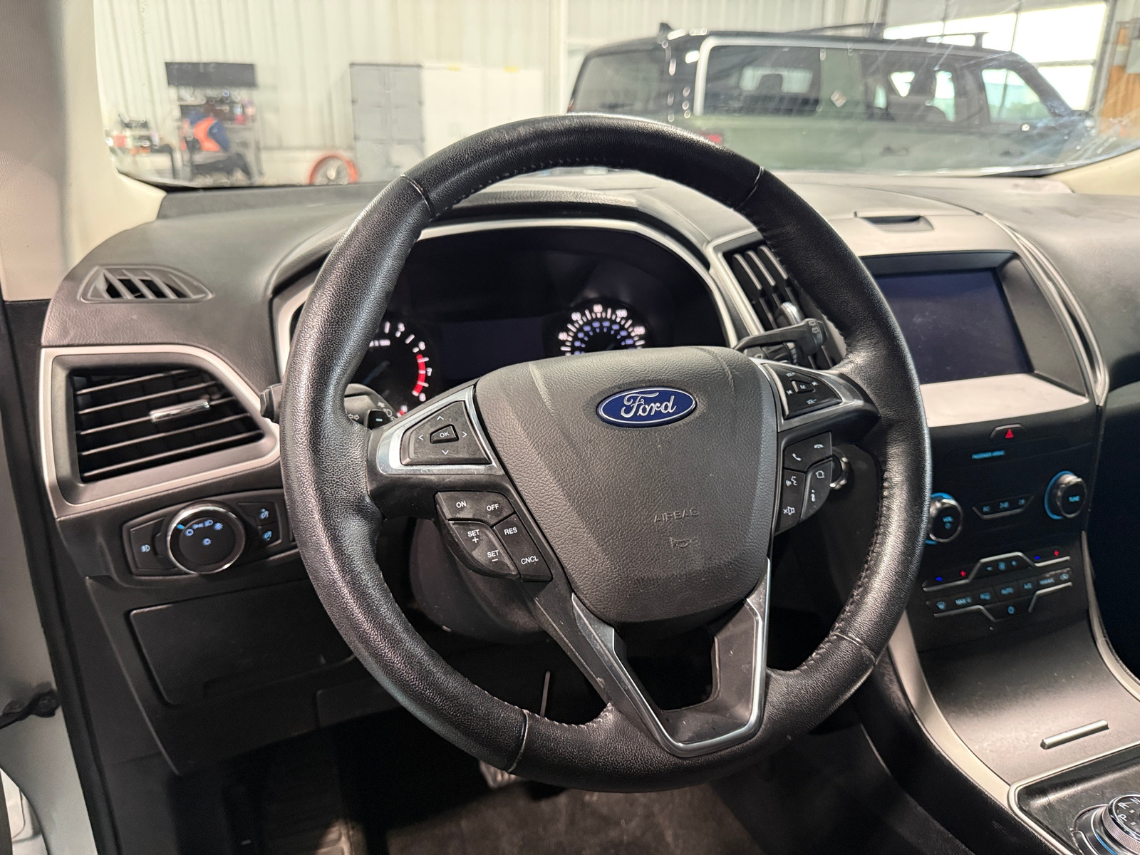 Thumbnail: 2019 Ford Edge - 5
