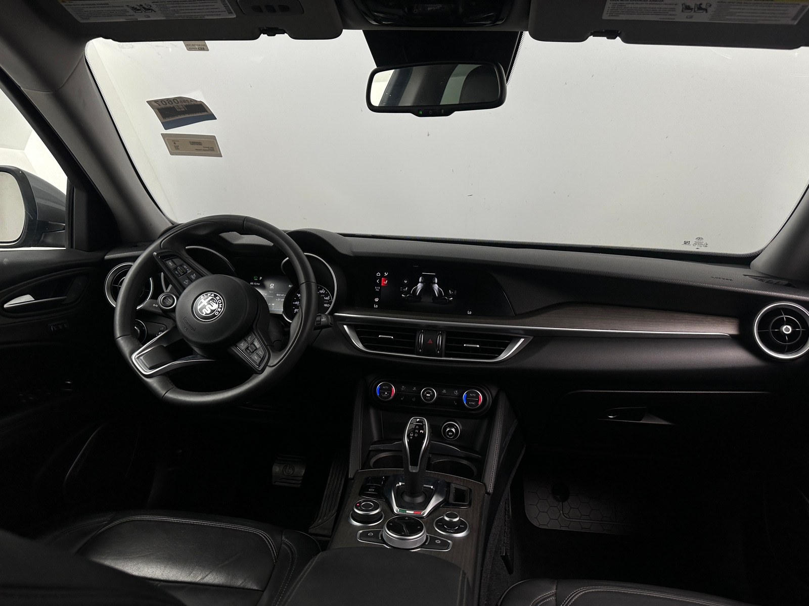 Thumbnail: 2020 Alfa Romeo Stelvio - 2