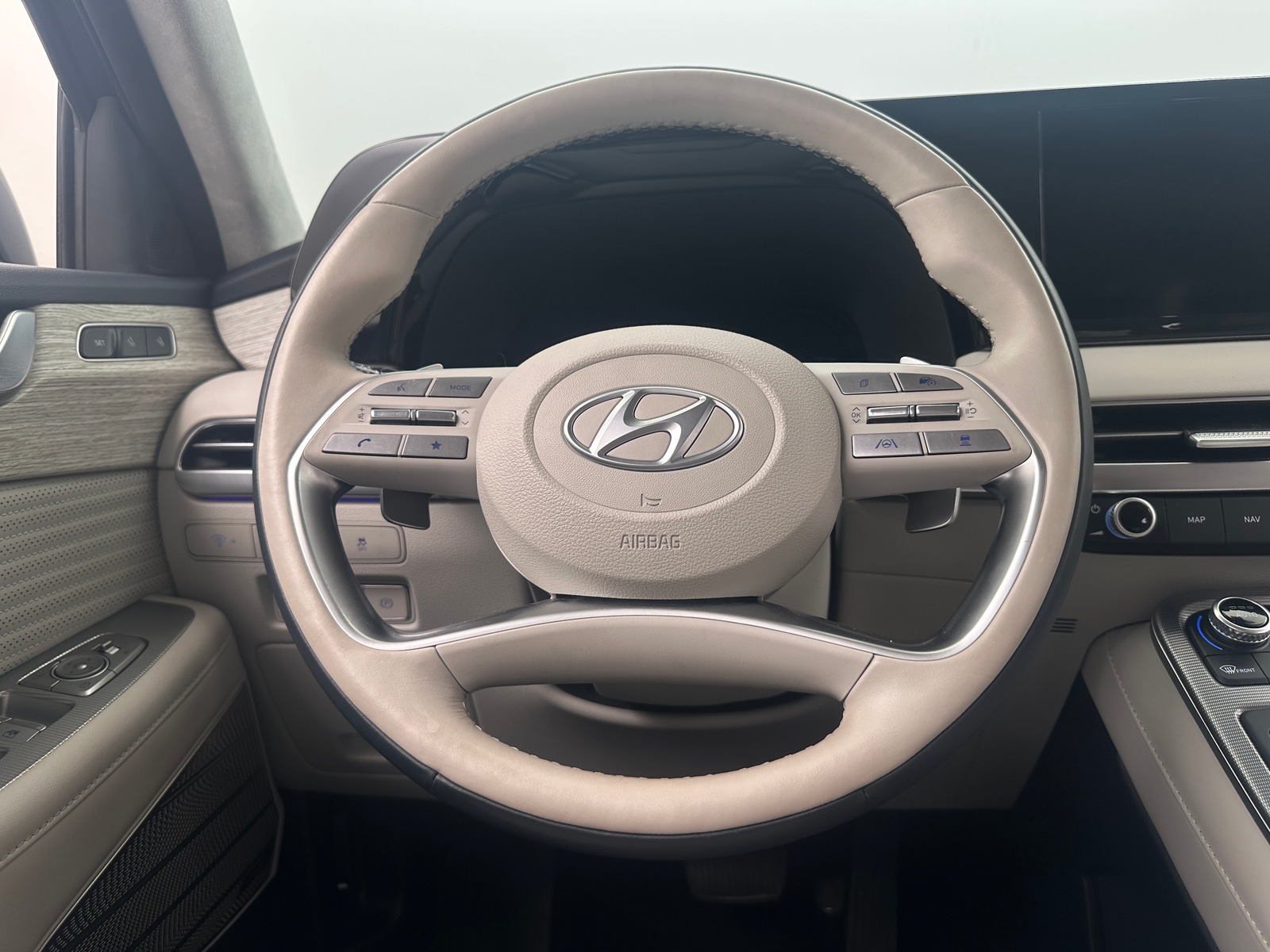 Thumbnail: 2024 Hyundai Palisade - 4
