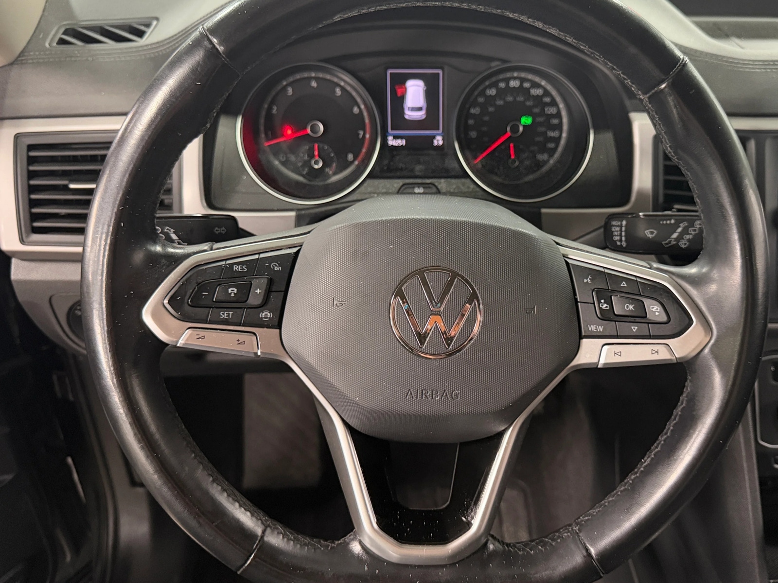 Thumbnail: 2021 Volkswagen Atlas - 4