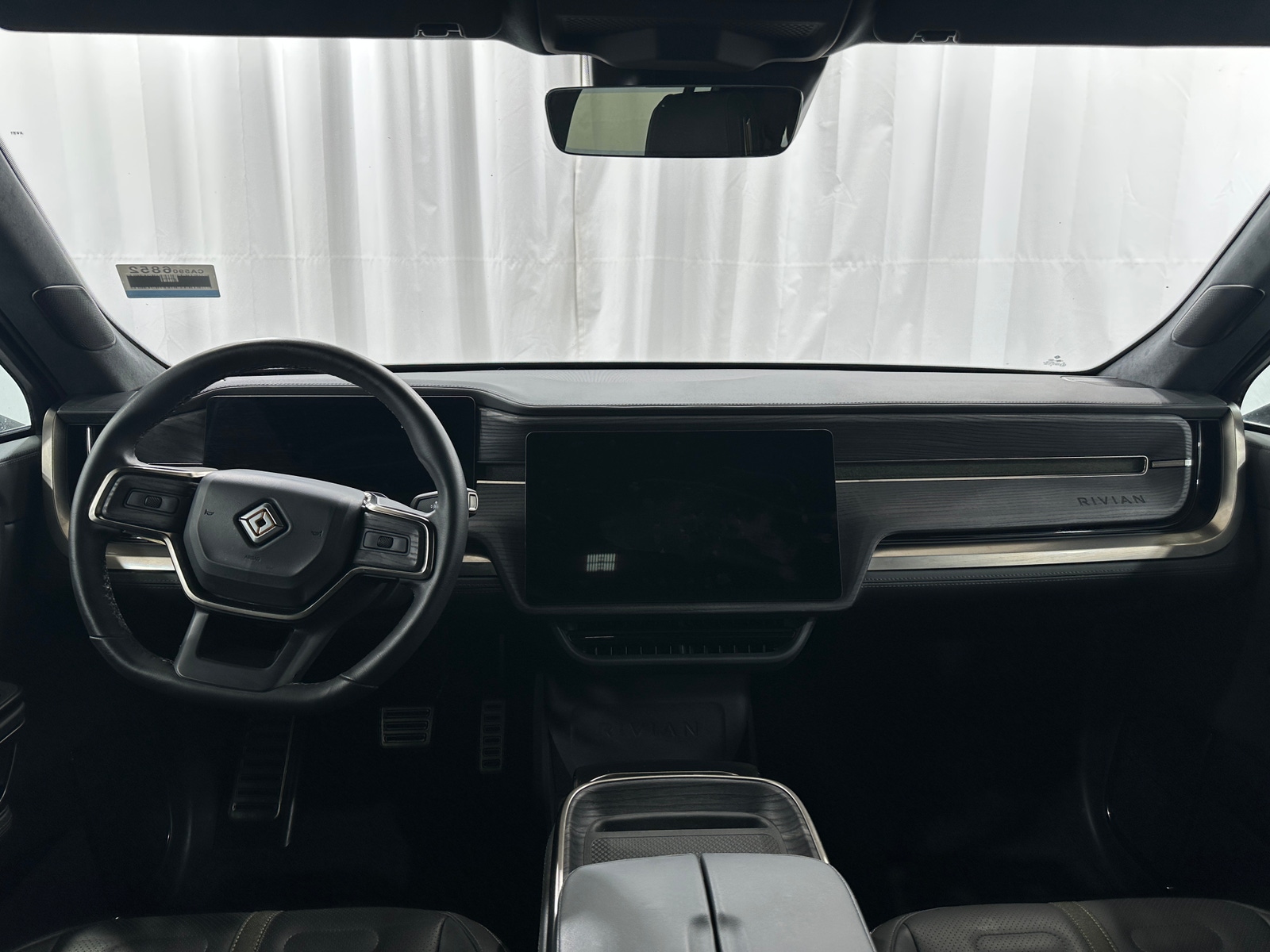 Thumbnail: 2024 Rivian R1S - 2