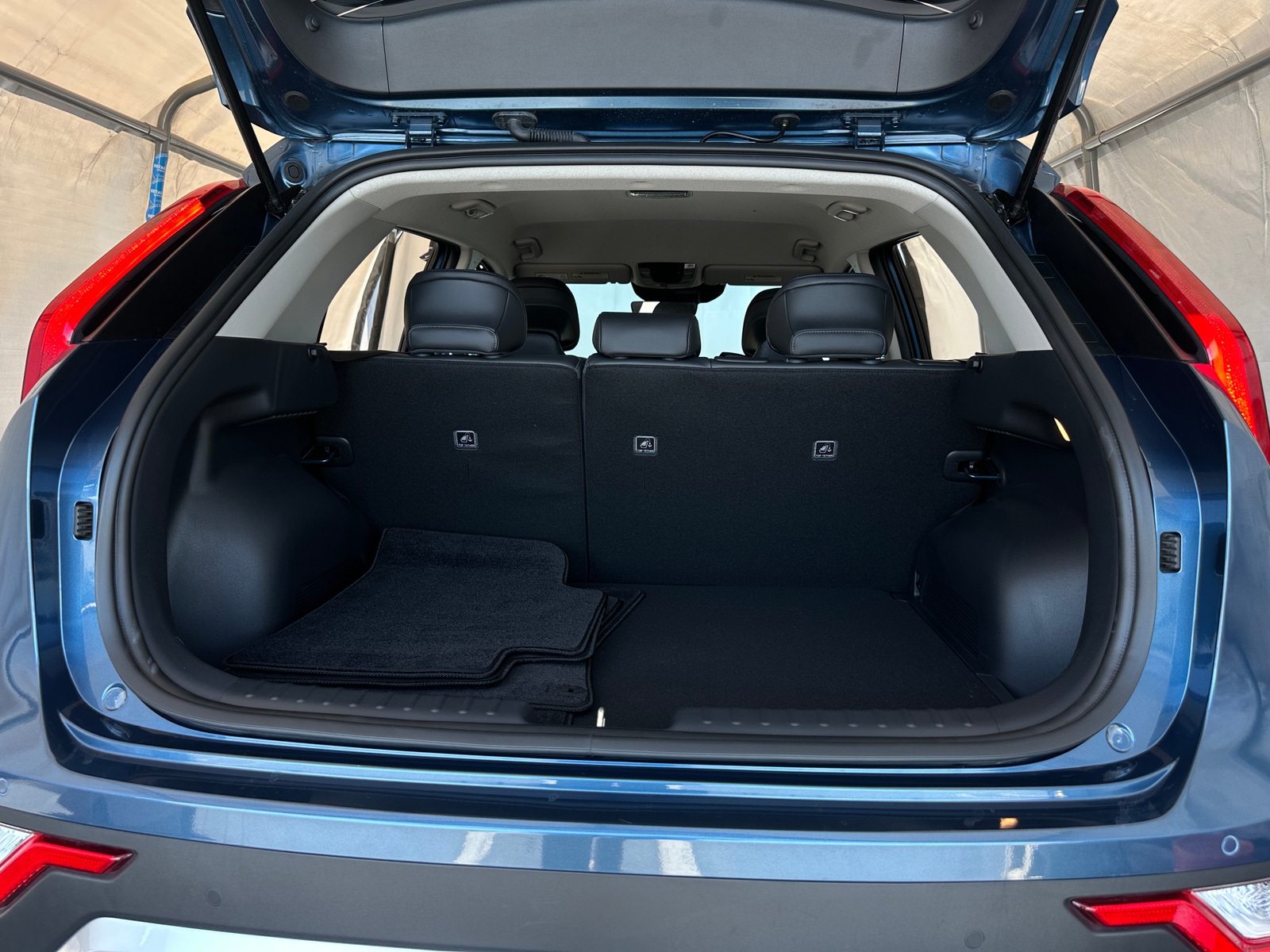 Thumbnail: 2025 Kia Niro - 7