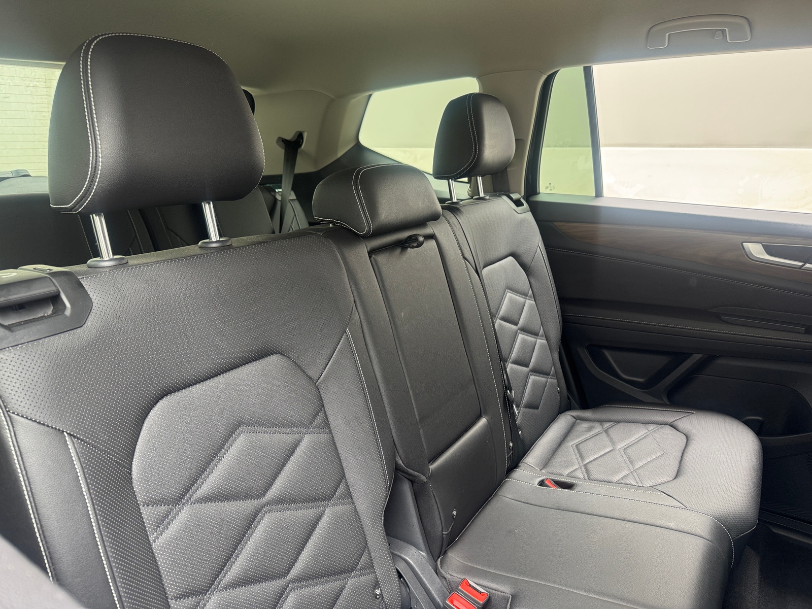 Thumbnail: 2025 Volkswagen Atlas - 5