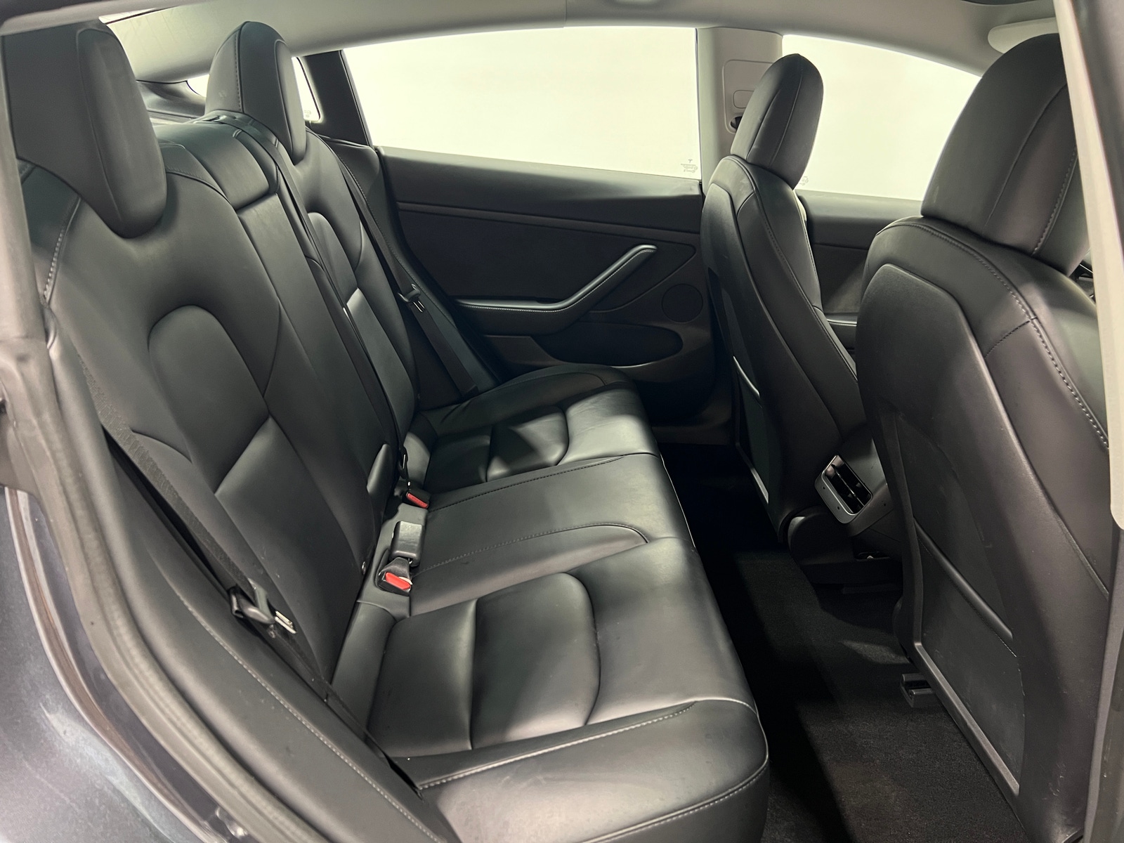 Thumbnail: 2022 Tesla Model 3 - 5