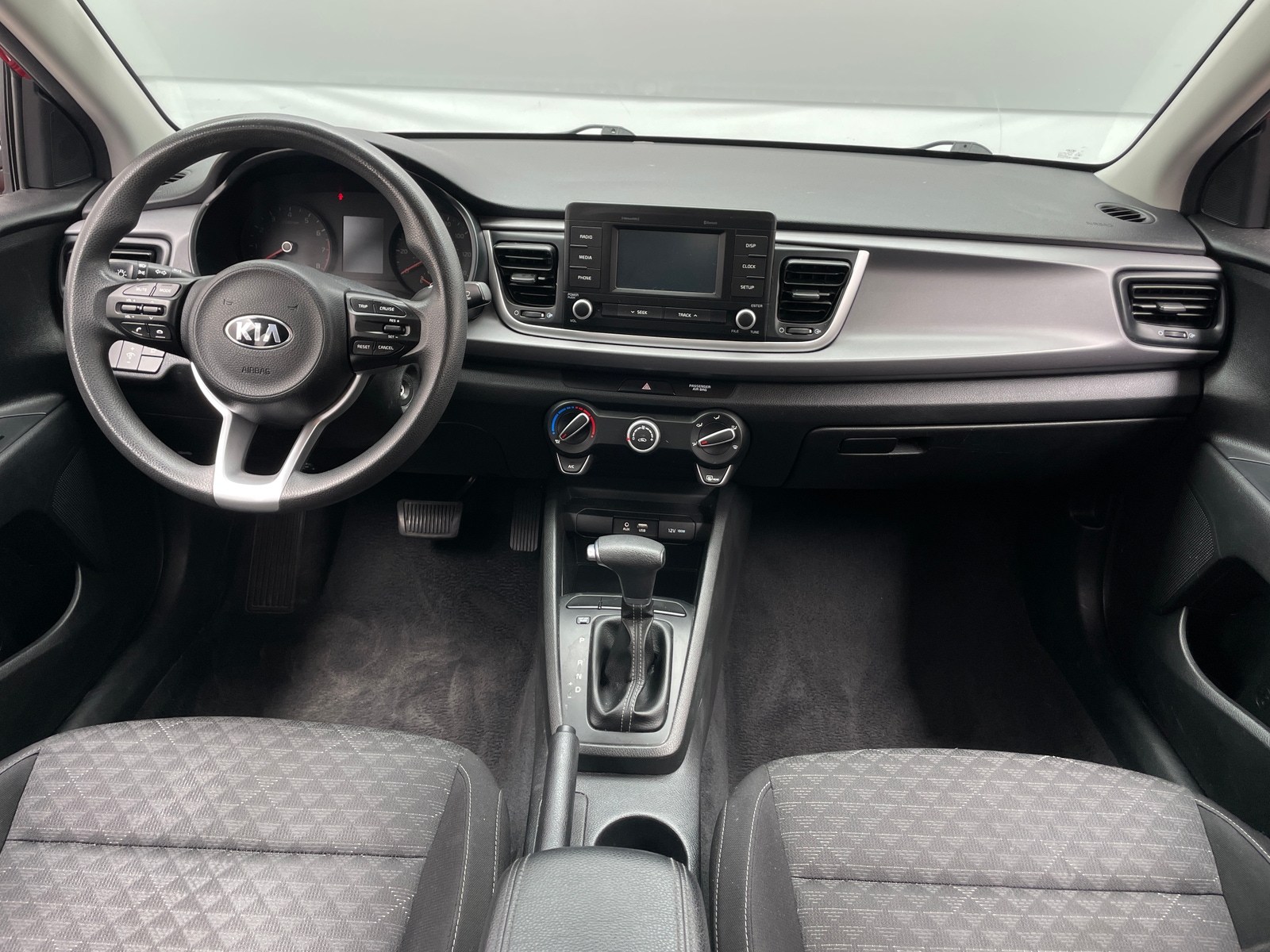 Thumbnail: 2018 Kia Rio - 3