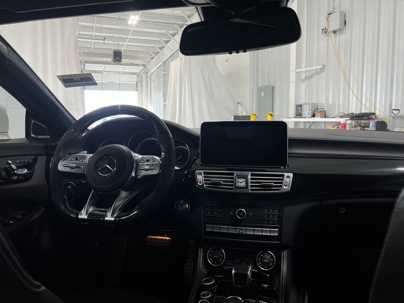 Thumbnail: 2016 Mercedes-Benz CLS - 2