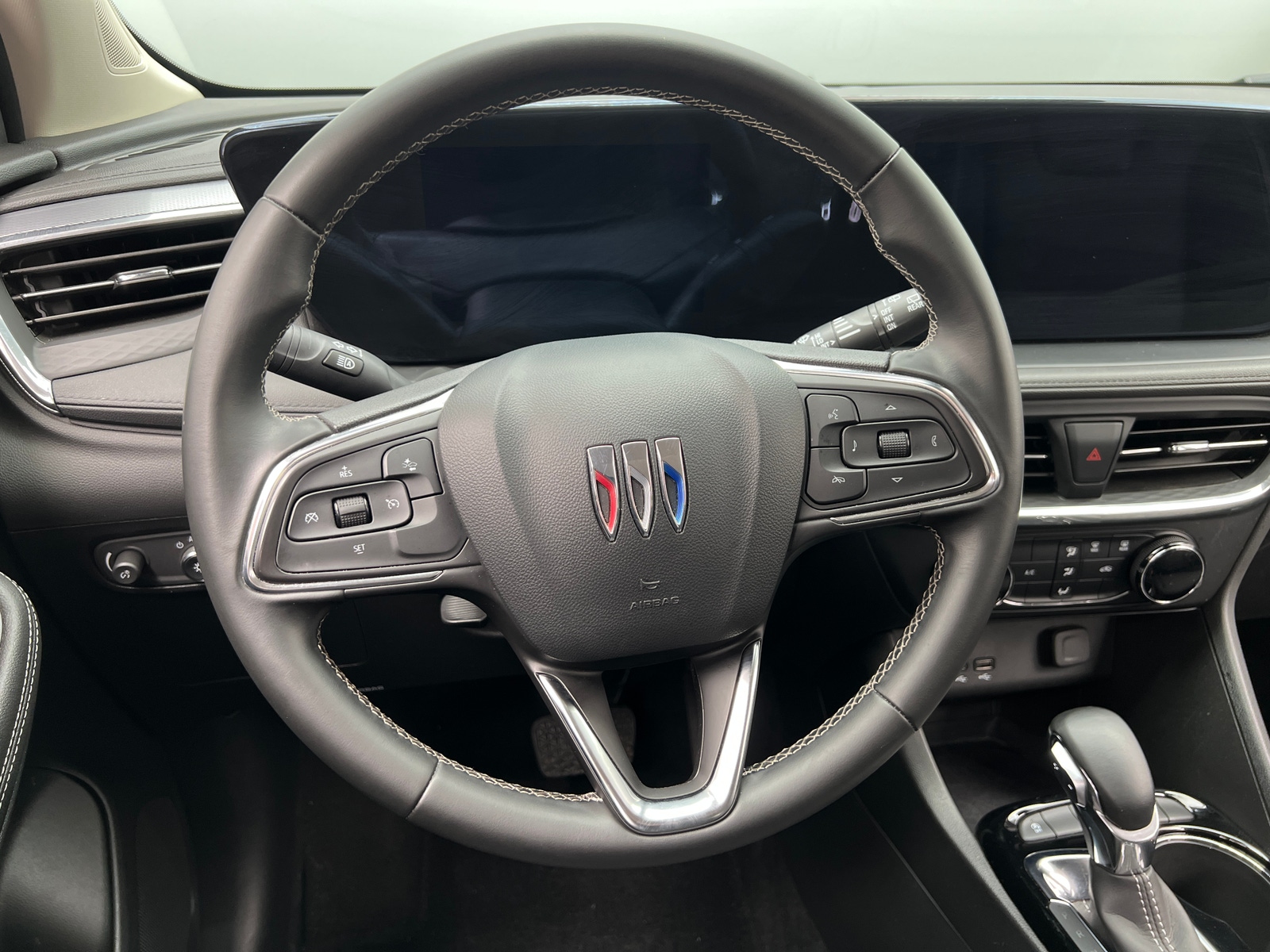 Thumbnail: 2025 Buick Encore GX - 4