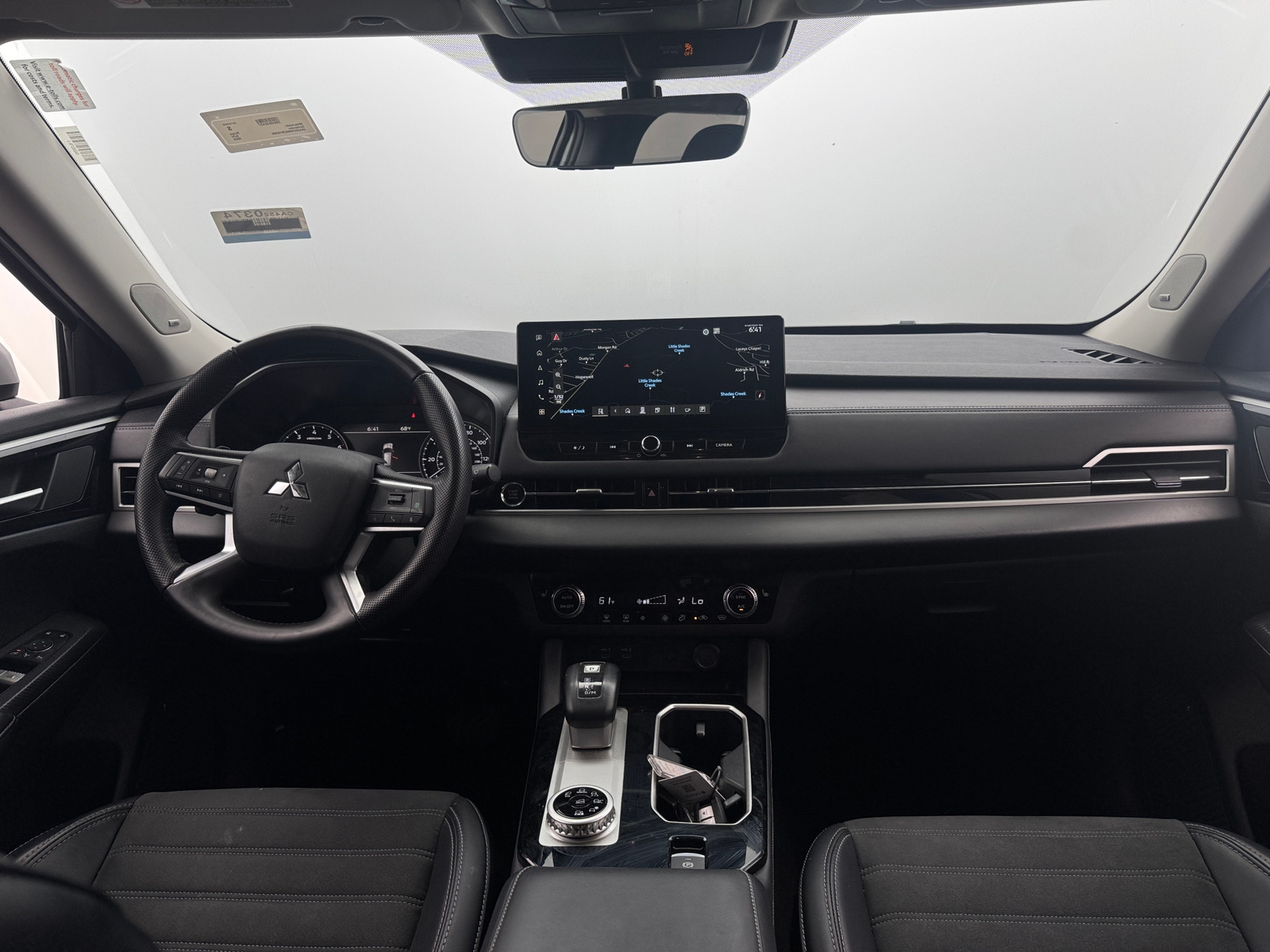 Thumbnail: 2025 Mitsubishi Outlander - 3