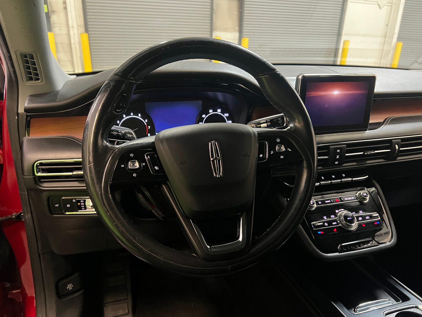 Thumbnail: 2020 Lincoln Corsair - 4