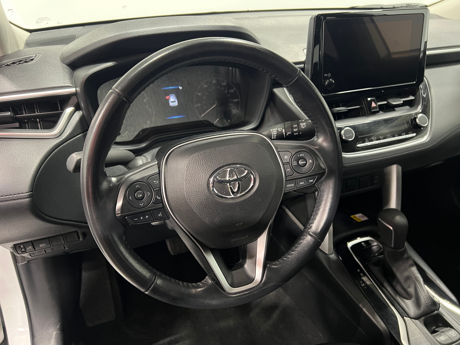 Thumbnail: 2023 Toyota Corolla Cross - 5