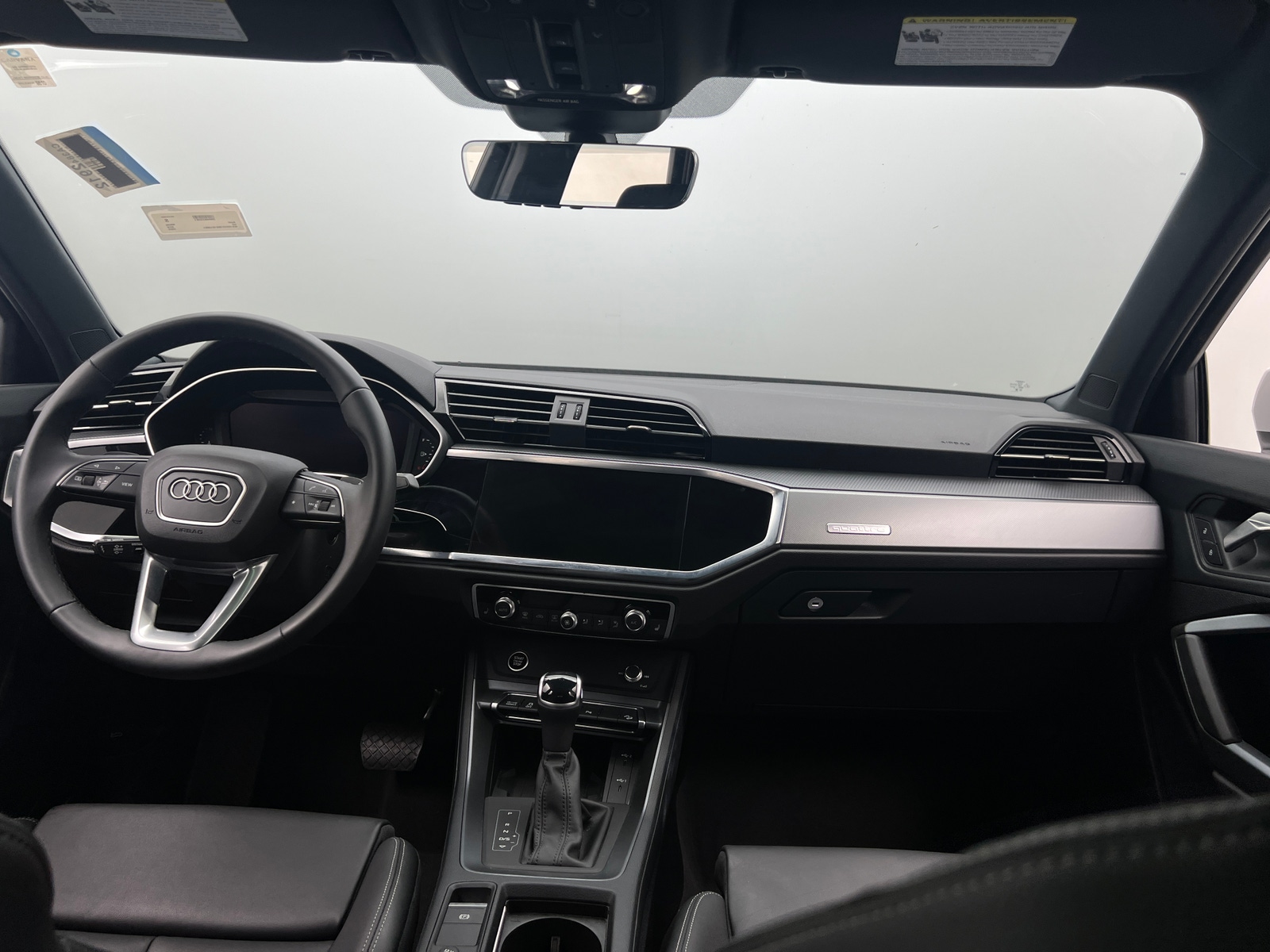 Thumbnail: 2025 Audi Q3 - 2