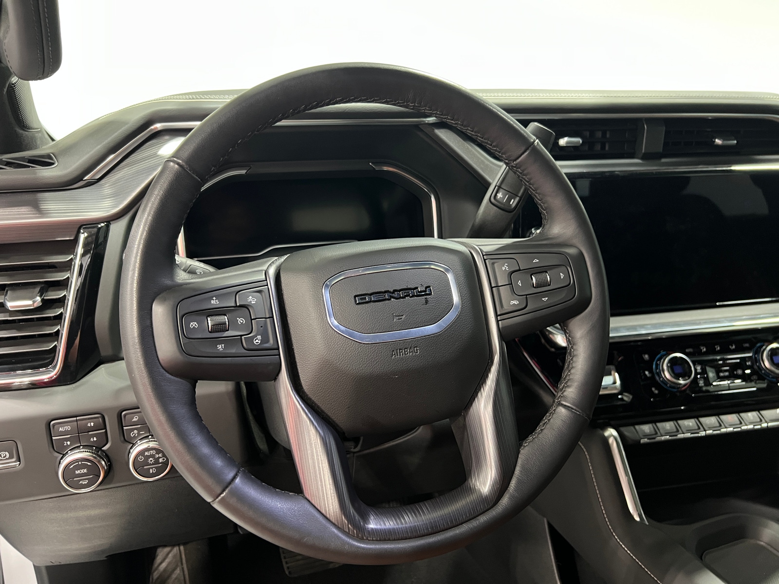 Thumbnail: 2024 GMC Sierra 2500 - 4