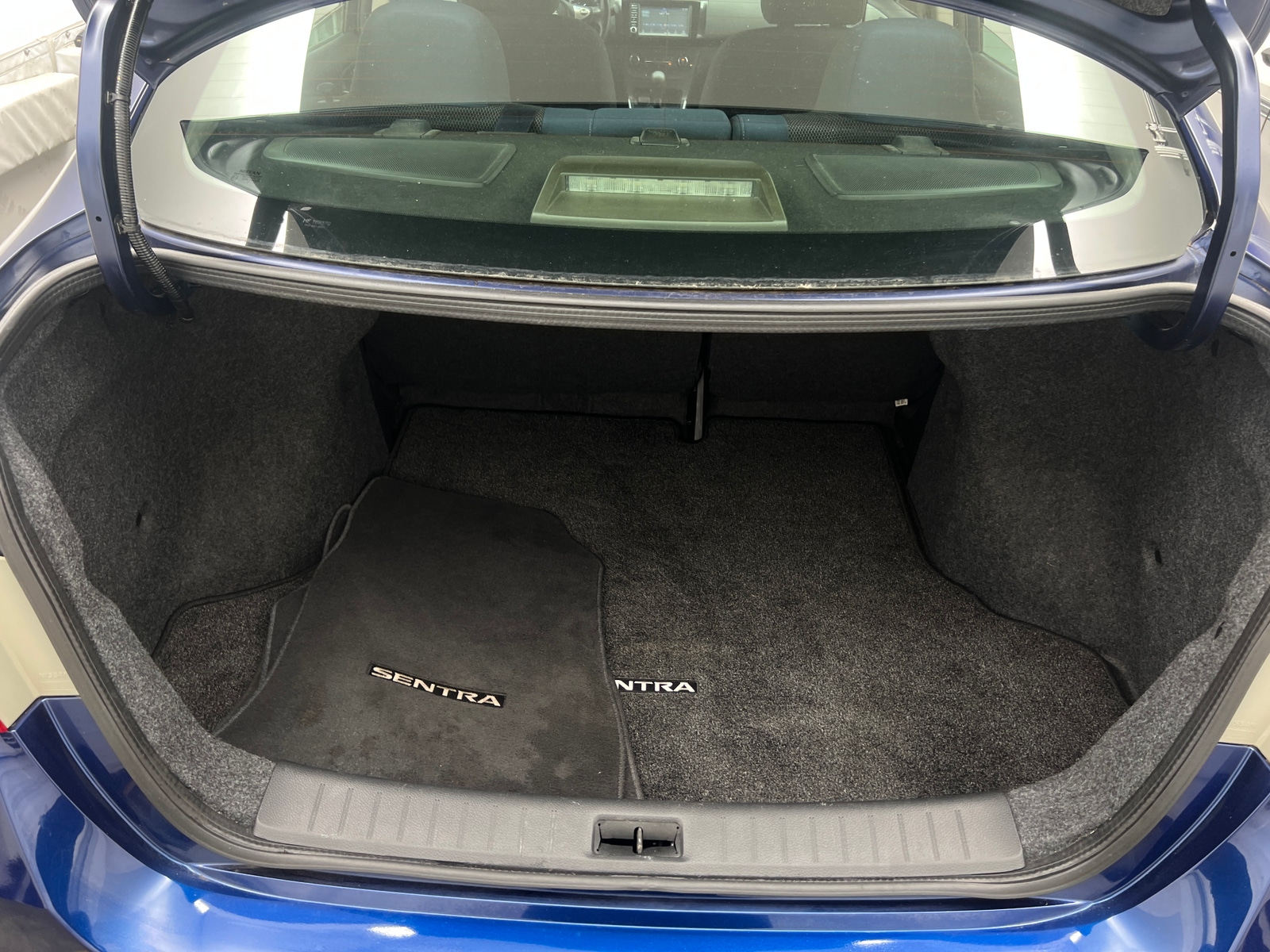 Thumbnail: 2019 Nissan Sentra - 7