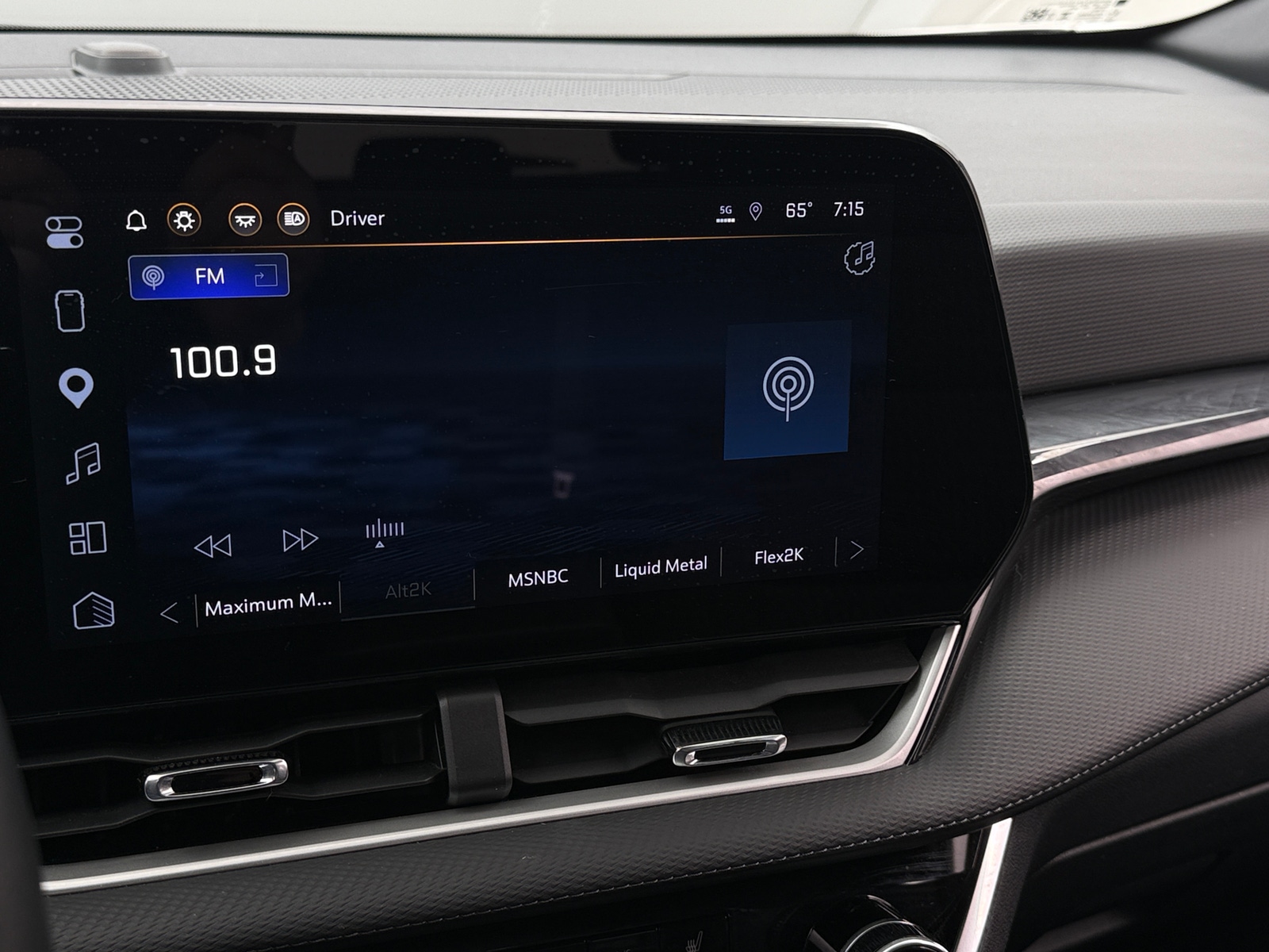 Thumbnail: 2025 Chevrolet Equinox - 4