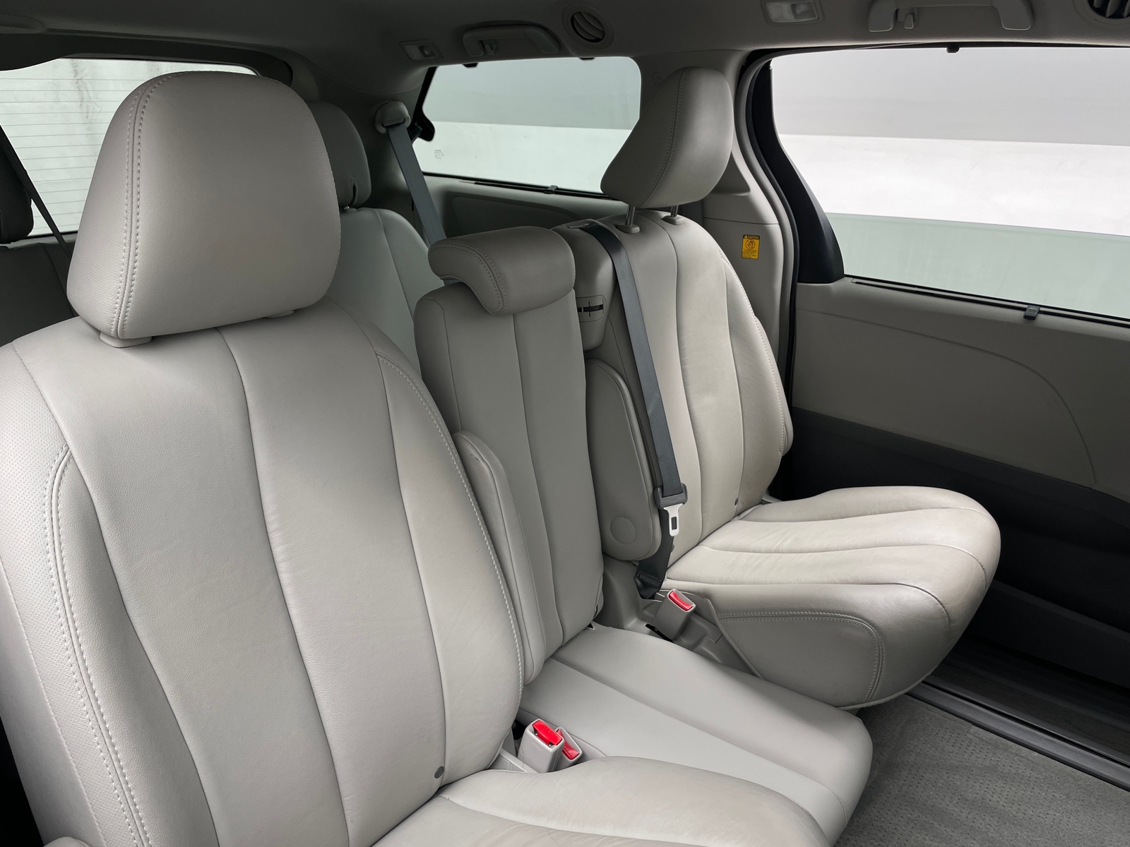 Thumbnail: 2013 Toyota Sienna - 5