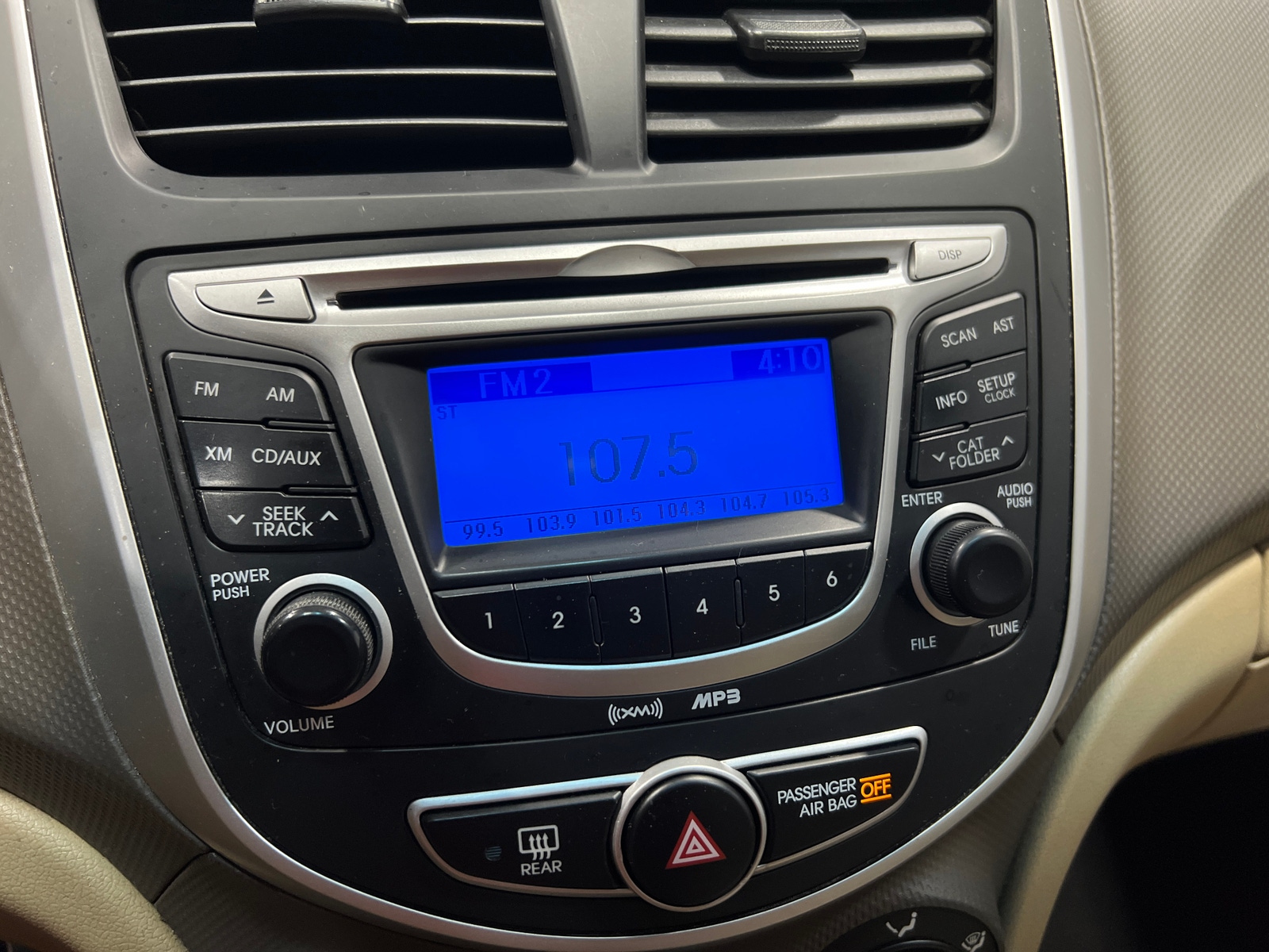 Thumbnail: 2013 Hyundai Accent - 4