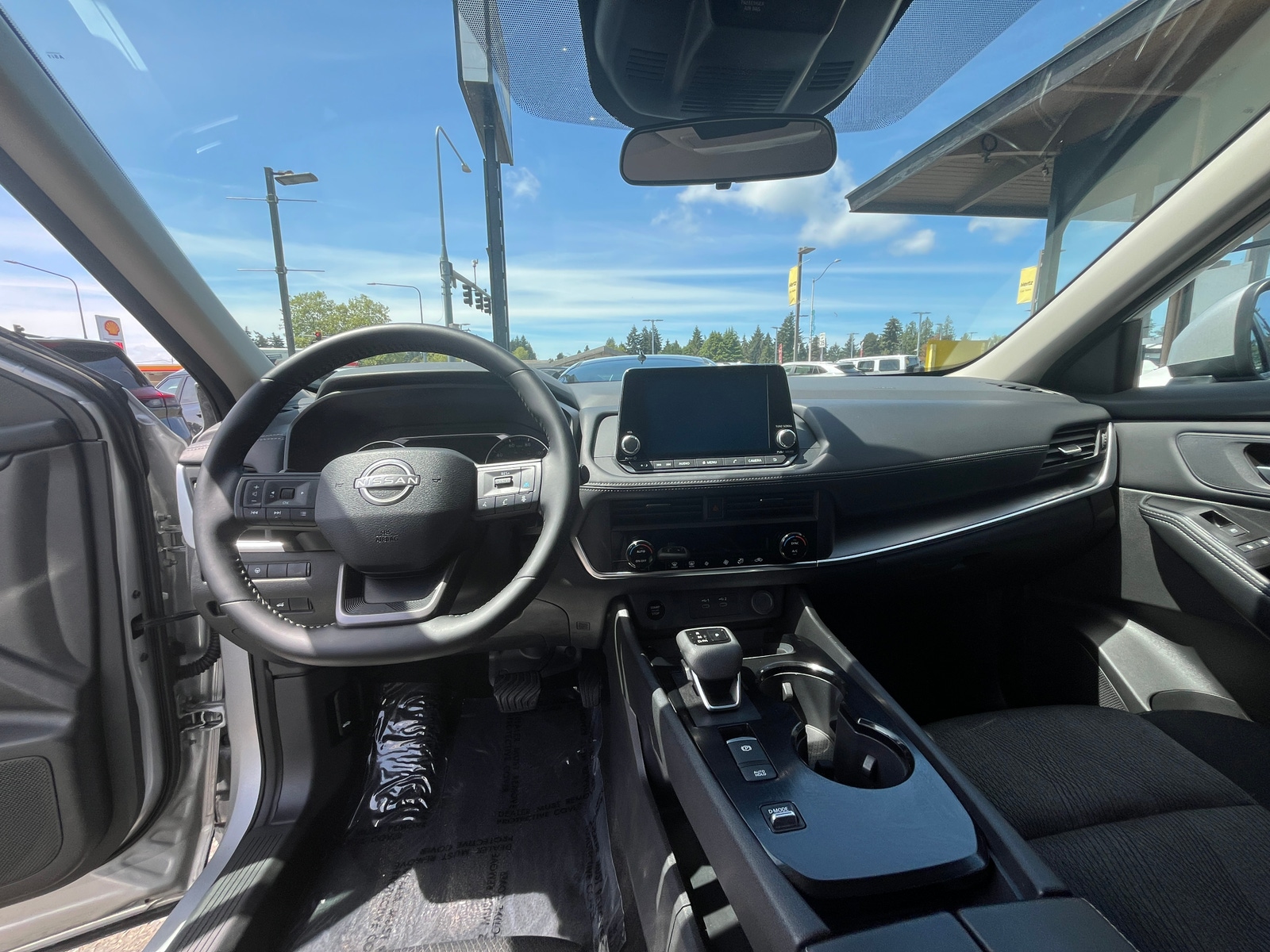 Thumbnail: 2025 Nissan Rogue - 3