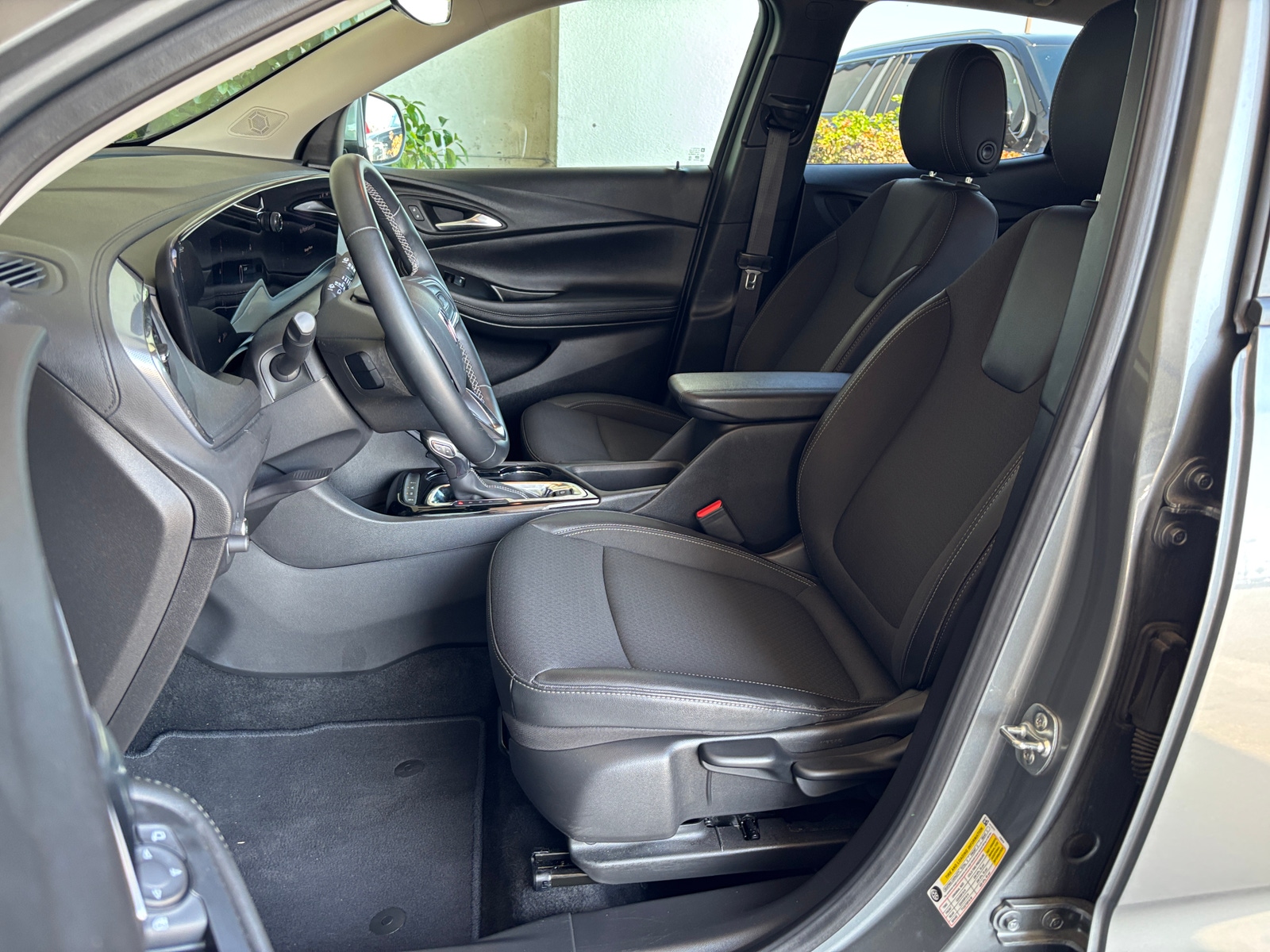 Thumbnail: 2025 Buick Encore GX - 2