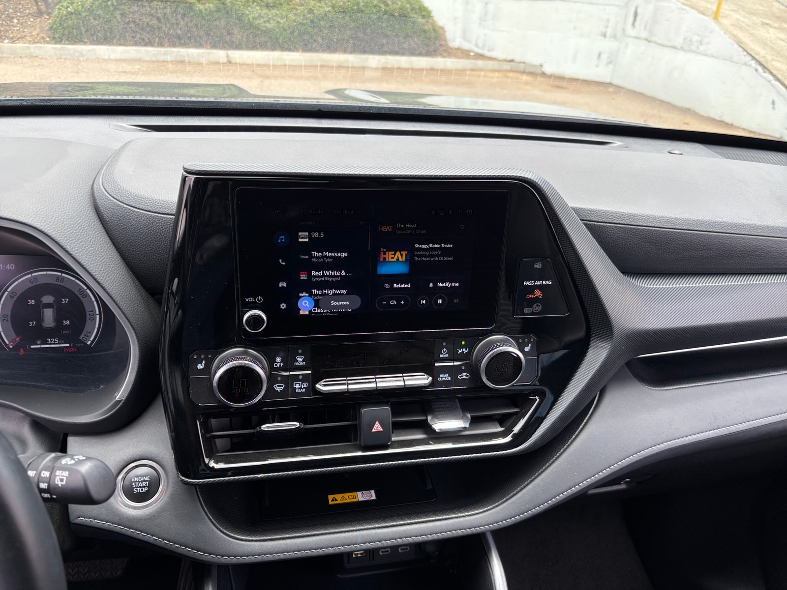 Thumbnail: 2025 Toyota Highlander - 4