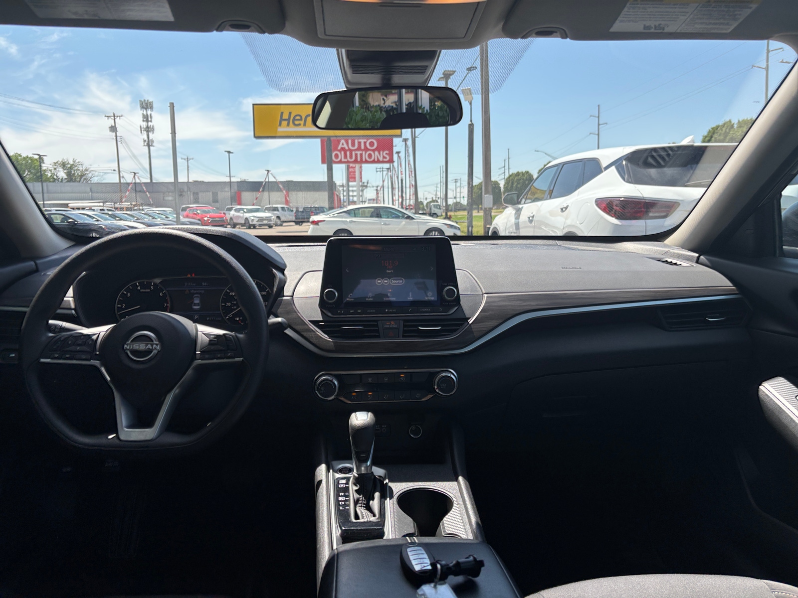 Thumbnail: 2025 Nissan Altima - 3