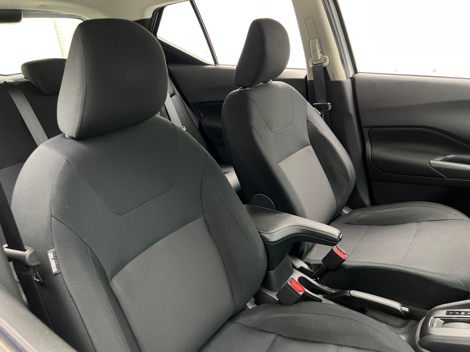 Thumbnail: 2023 Nissan Kicks - 2