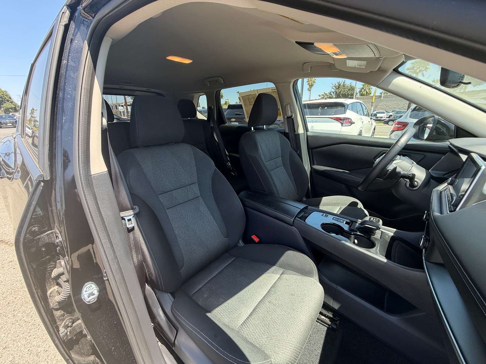 Thumbnail: 2025 Nissan Rogue - 2