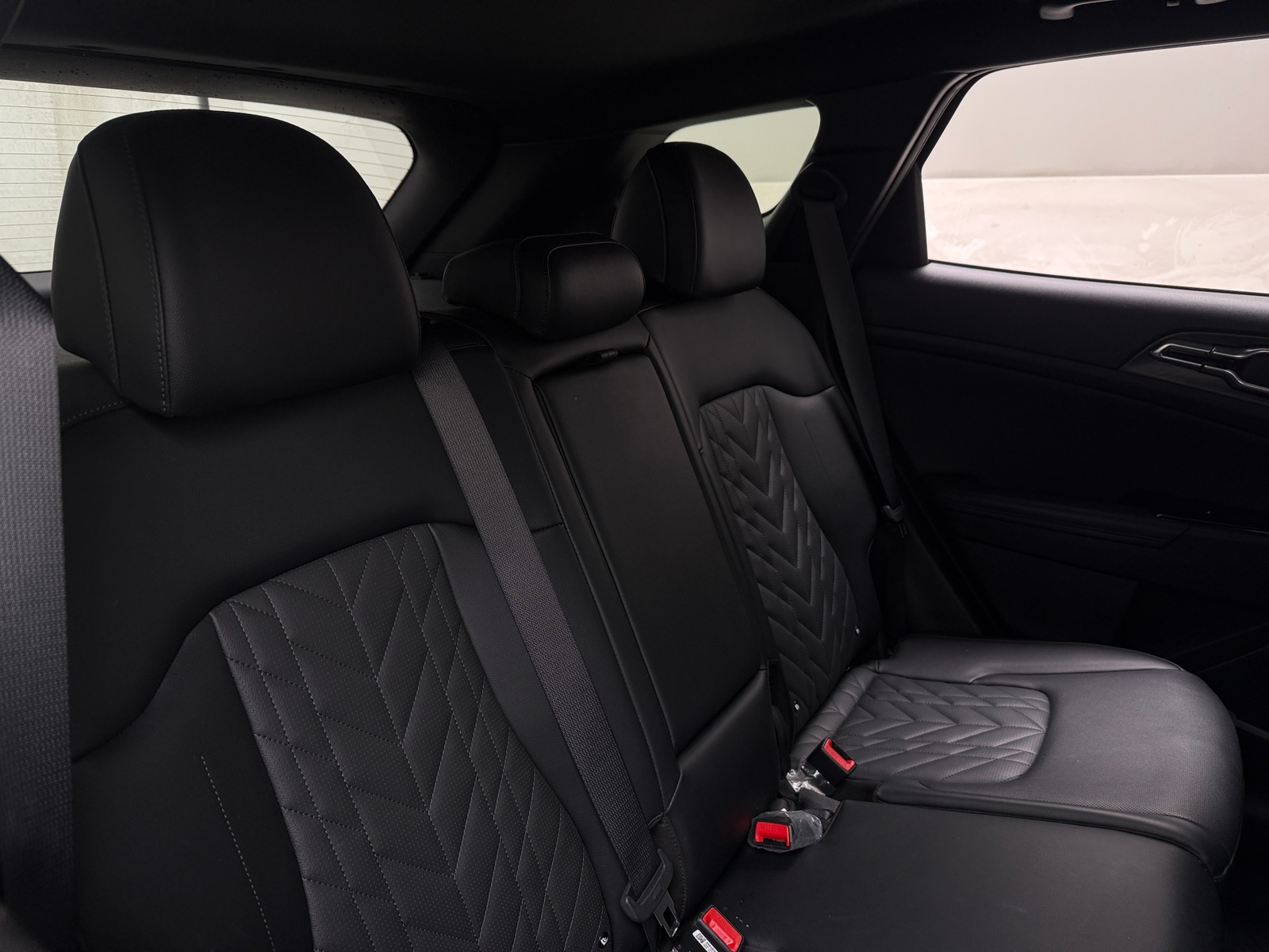 Thumbnail: 2023 Kia Sportage - 5