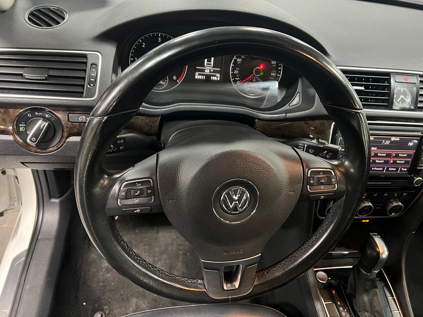 Thumbnail: 2015 Volkswagen Passat - 4