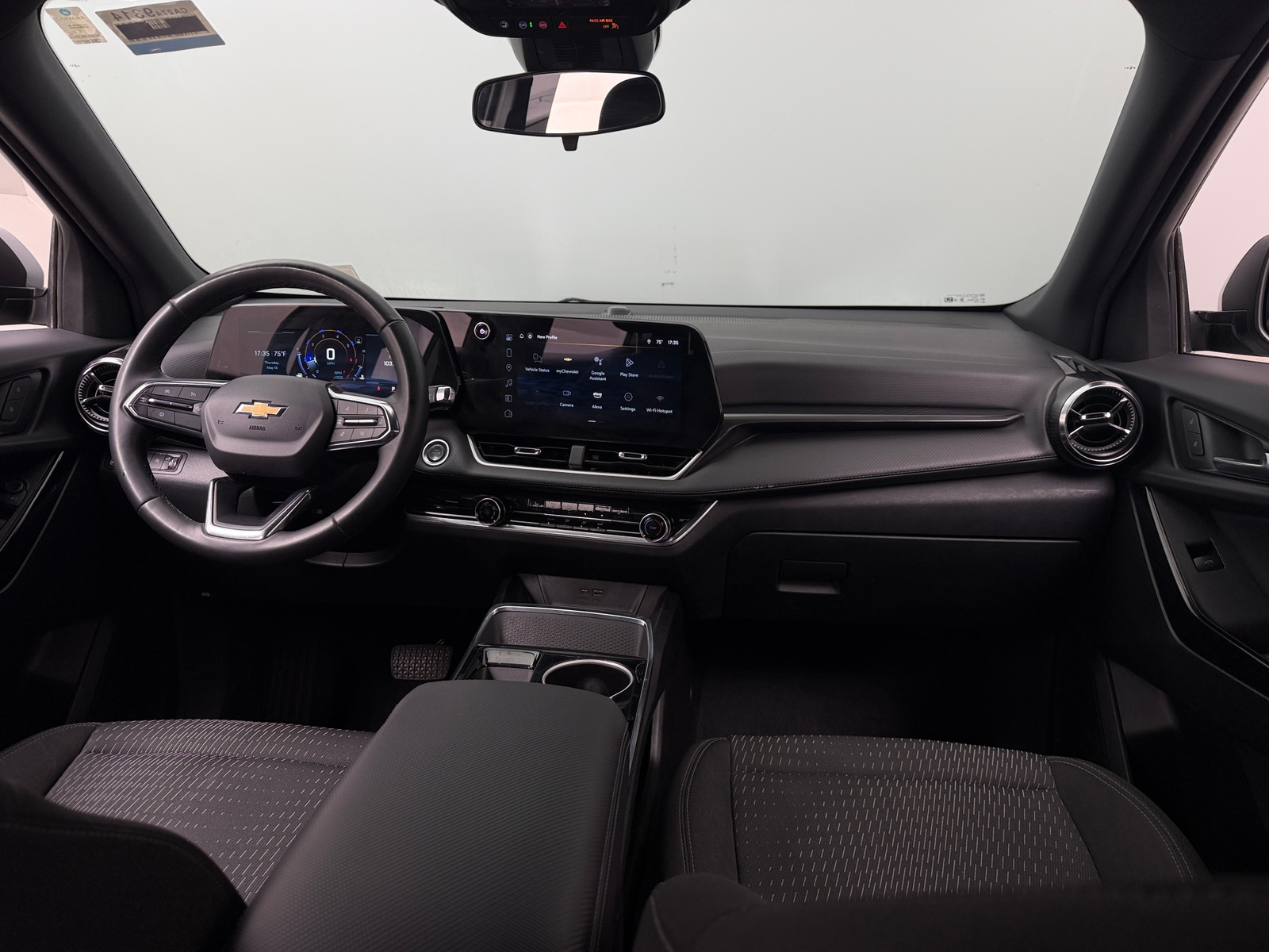 Thumbnail: 2025 Chevrolet Equinox - 3