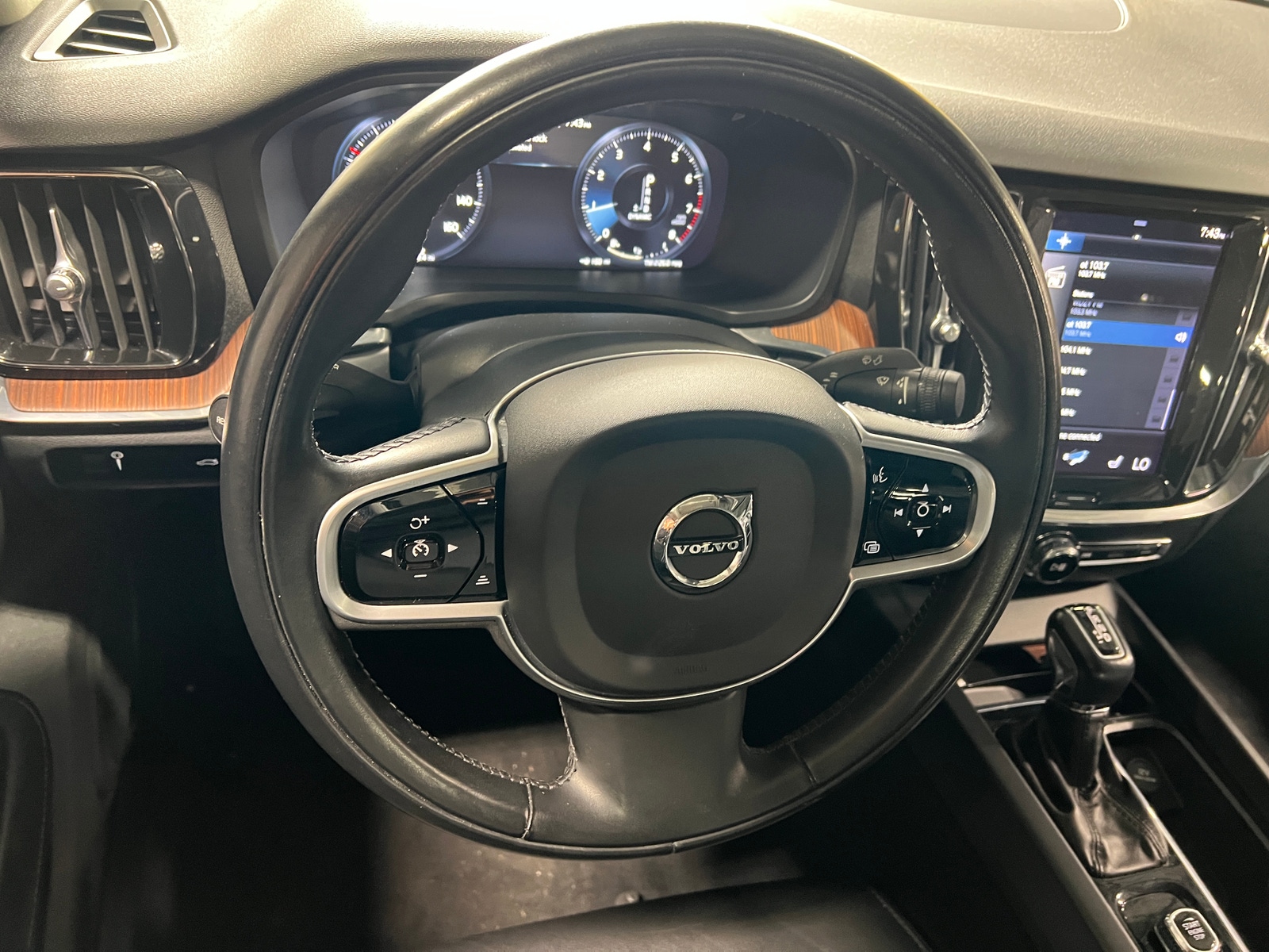 Thumbnail: 2021 Volvo S60 - 4