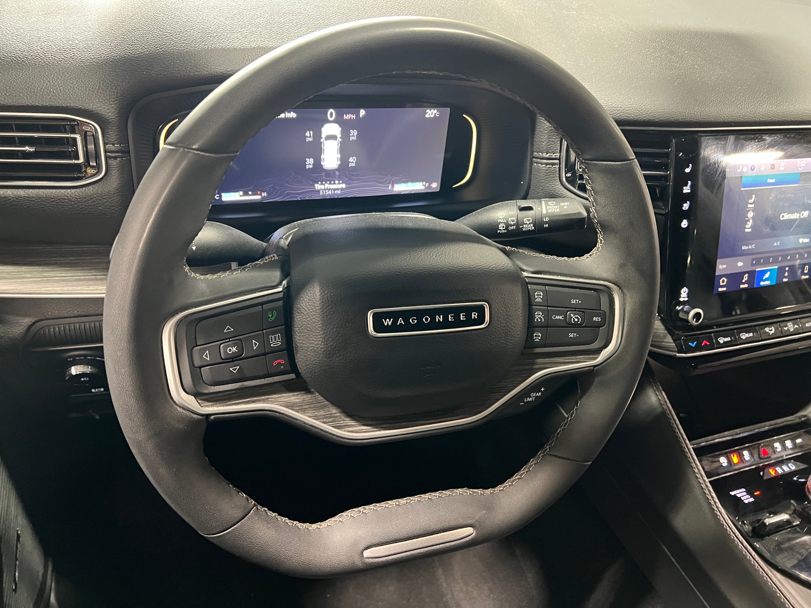 Thumbnail: 2024 Jeep Wagoneer - 4