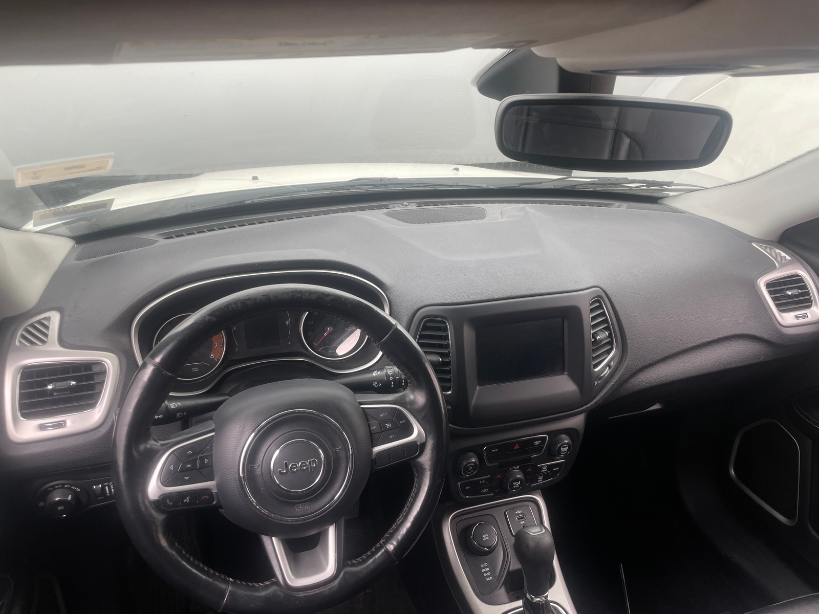 Thumbnail: 2019 Jeep Compass - 3
