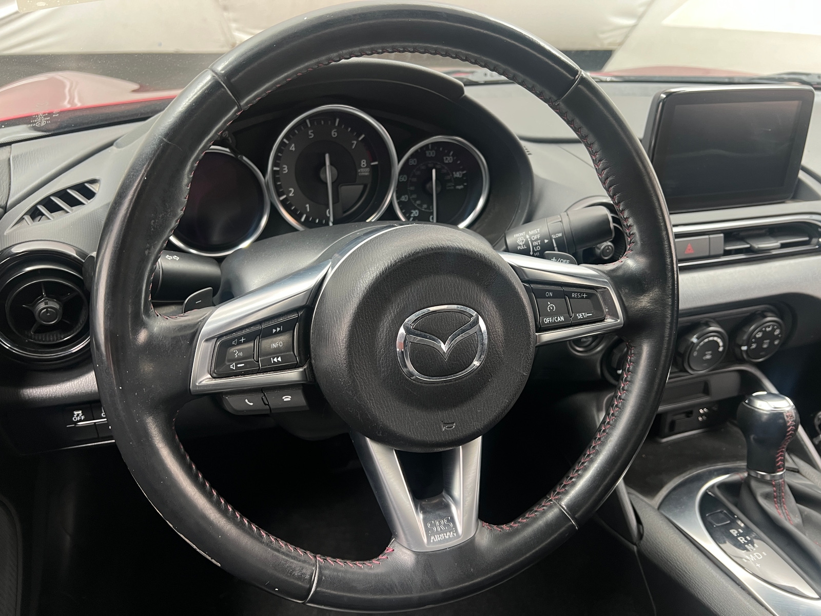 Thumbnail: 2019 Mazda MX-5 Miata - 5