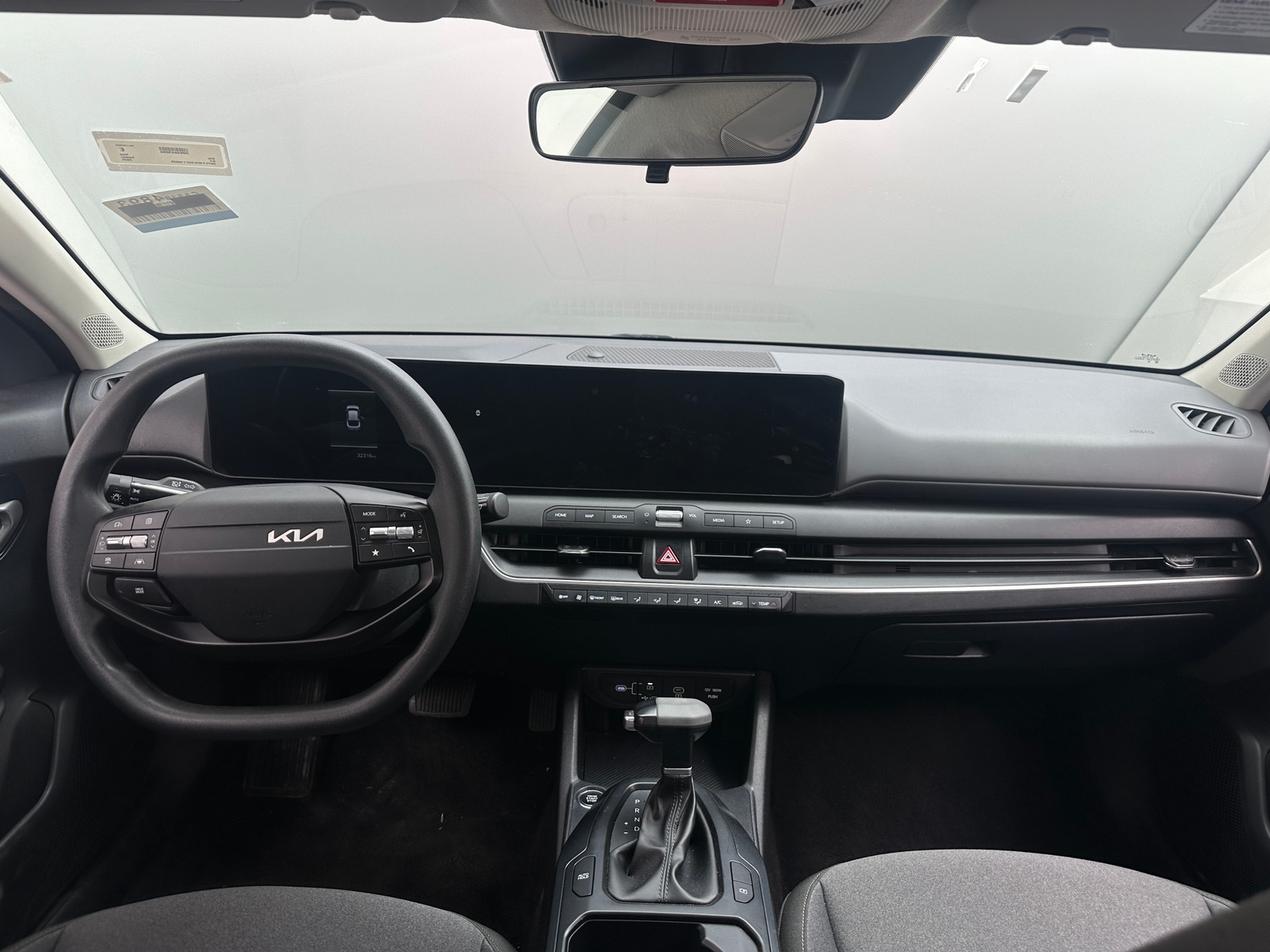 Thumbnail: 2025 Kia K4 - 3