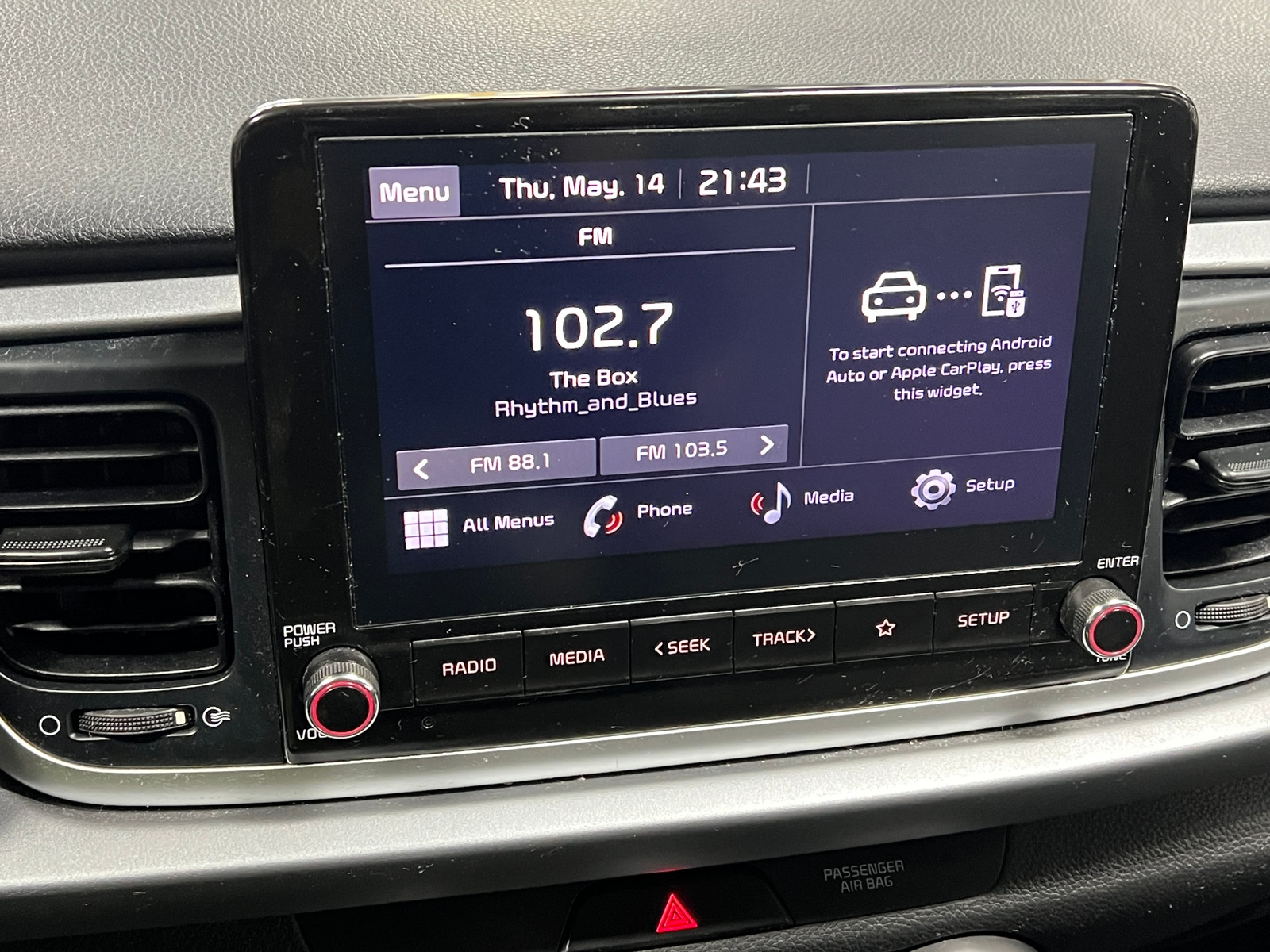 Thumbnail: 2023 Kia Rio - 4