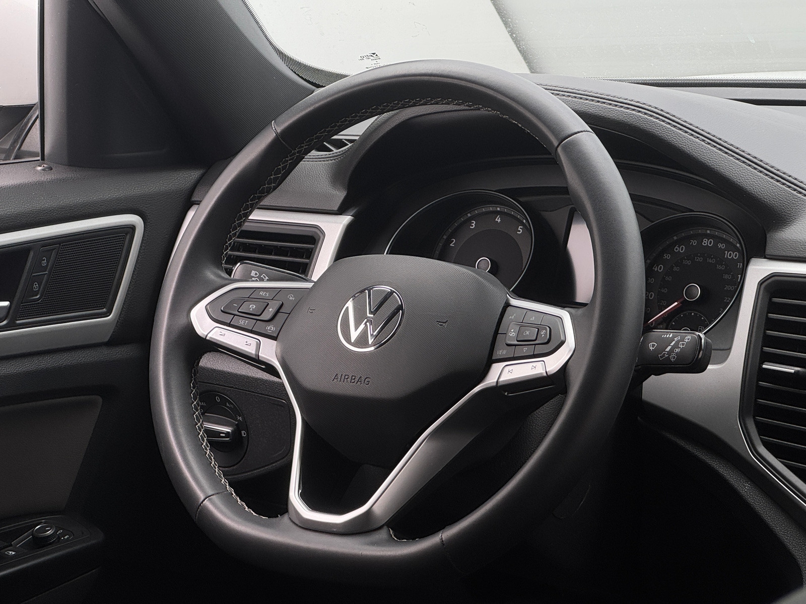 Thumbnail: 2021 Volkswagen Atlas - 4