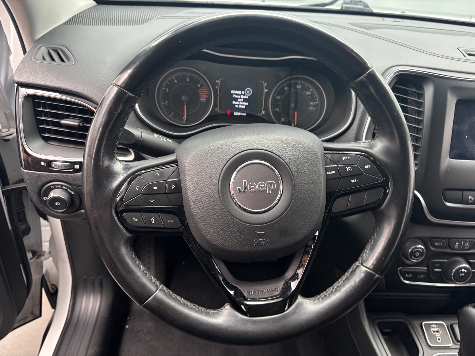 Thumbnail: 2021 Jeep Cherokee - 4