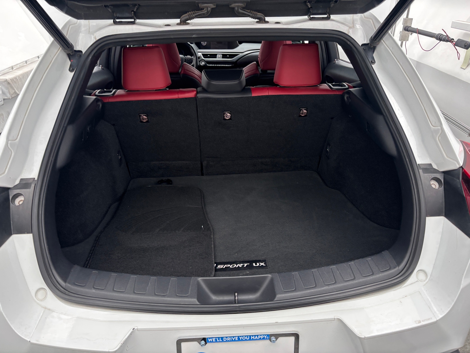 Thumbnail: 2019 Lexus UX - 6