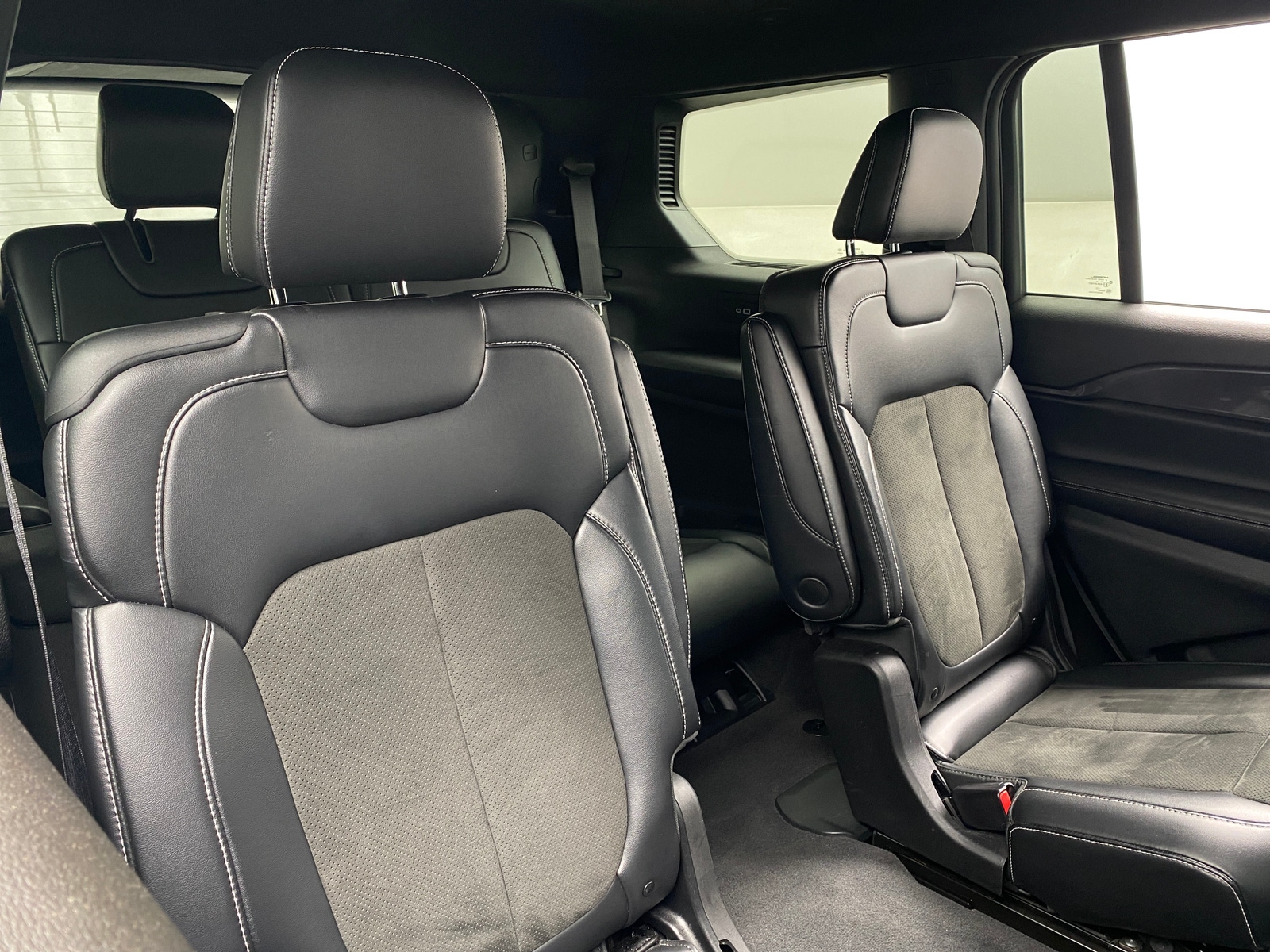 Thumbnail: 2021 Jeep Grand Cherokee L - 5