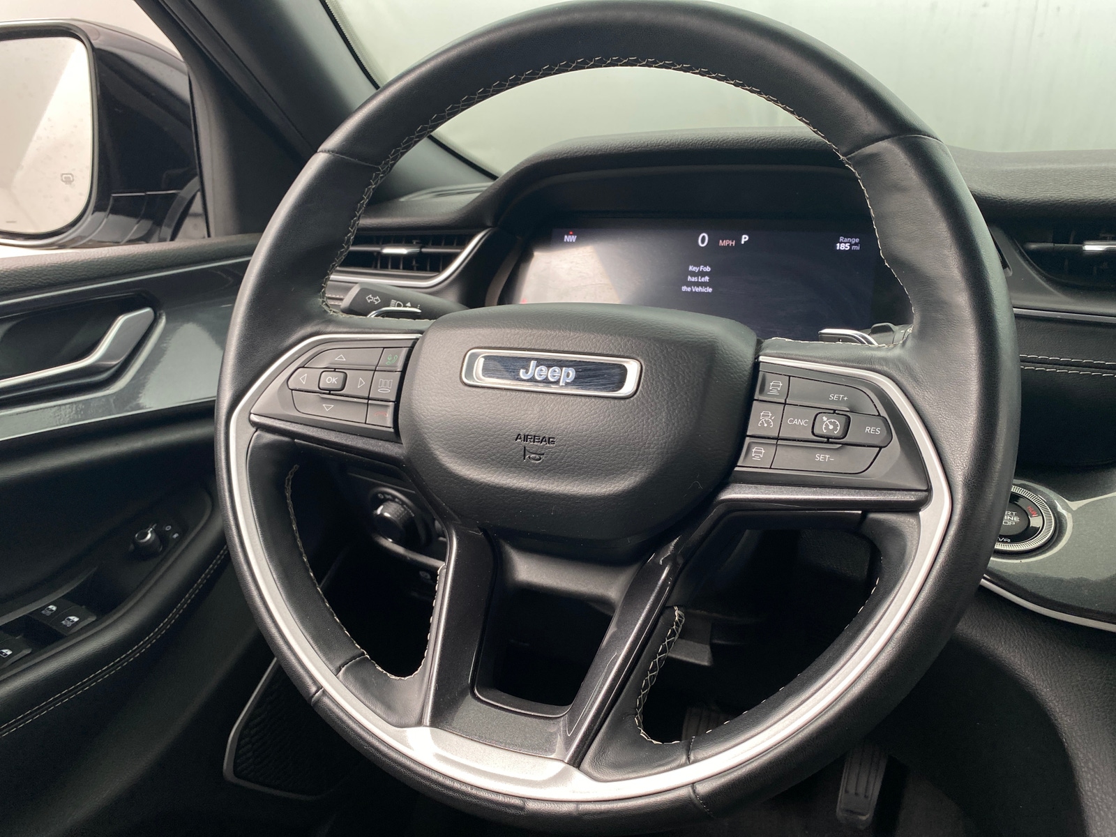 Thumbnail: 2021 Jeep Grand Cherokee L - 4
